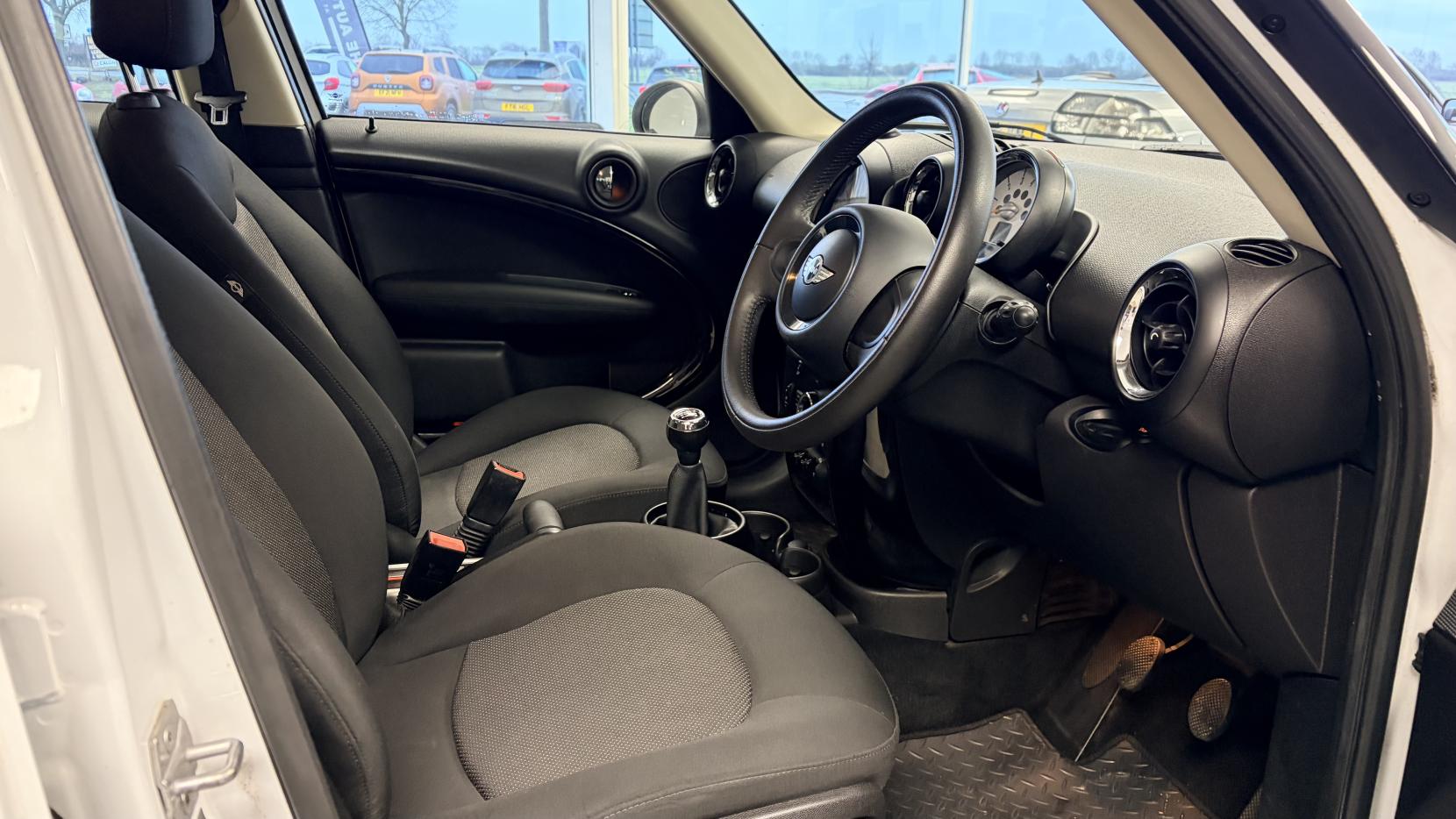 MINI Countryman 1.6 One D SUV 5dr Diesel Manual Euro 5 (s/s) (90 ps)