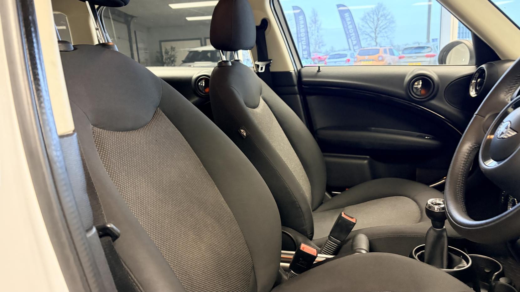 MINI Countryman 1.6 One D SUV 5dr Diesel Manual Euro 5 (s/s) (90 ps)