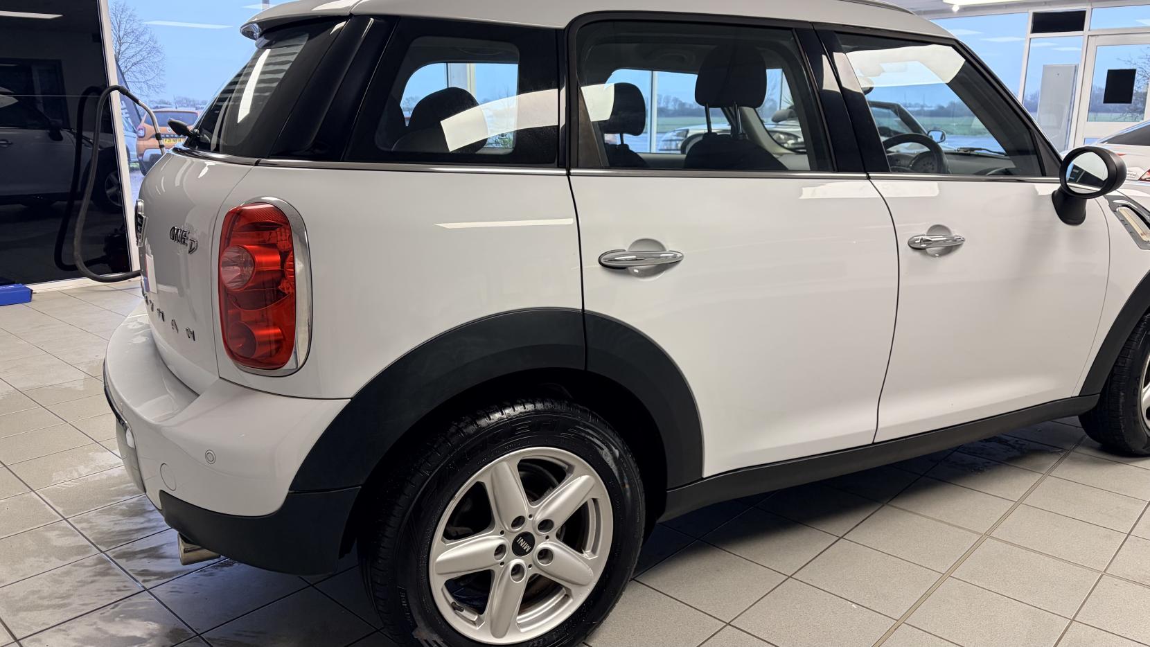 MINI Countryman 1.6 One D SUV 5dr Diesel Manual Euro 5 (s/s) (90 ps)