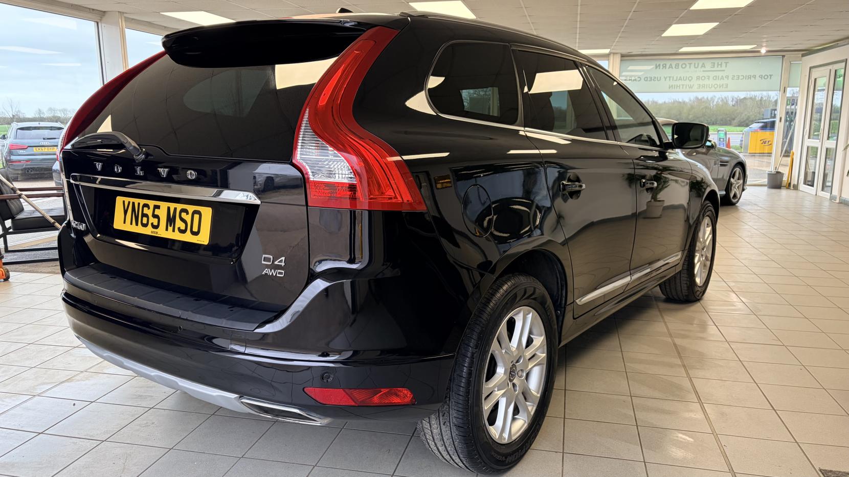 Volvo XC60 2.4 D4 SE Lux Nav SUV 5dr Diesel Auto AWD Euro 6 (s/s) (190 ps)