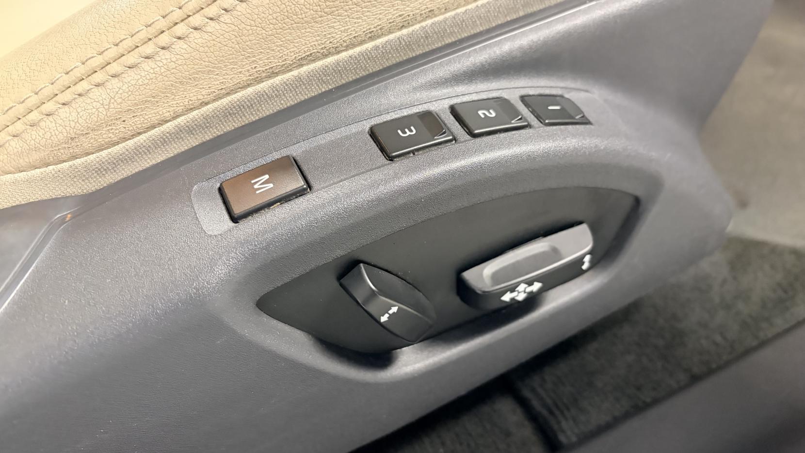 Volvo XC60 2.4 D4 SE Lux Nav SUV 5dr Diesel Auto AWD Euro 6 (s/s) (190 ps)