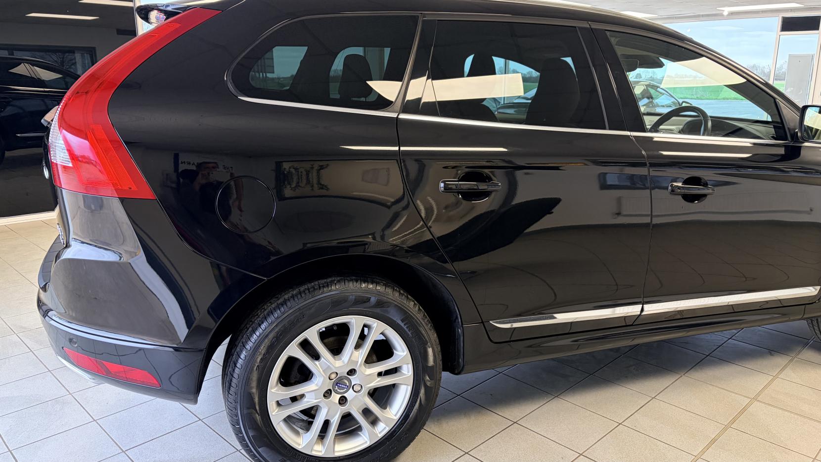 Volvo XC60 2.4 D4 SE Lux Nav SUV 5dr Diesel Auto AWD Euro 6 (s/s) (190 ps)