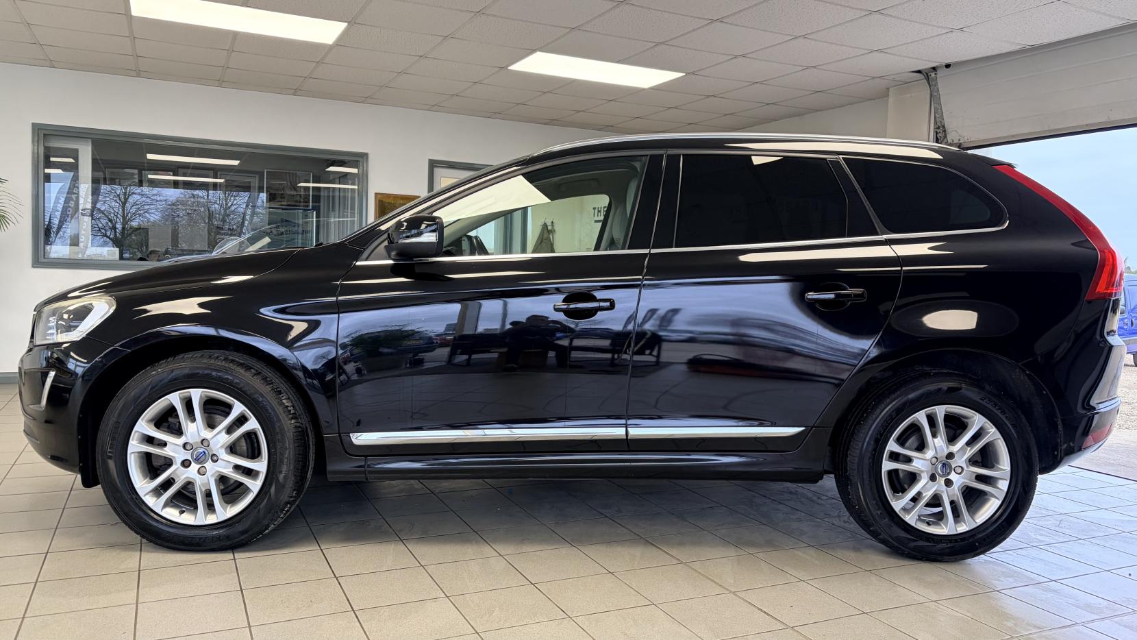 Volvo XC60 2.4 D4 SE Lux Nav SUV 5dr Diesel Auto AWD Euro 6 (s/s) (190 ps)