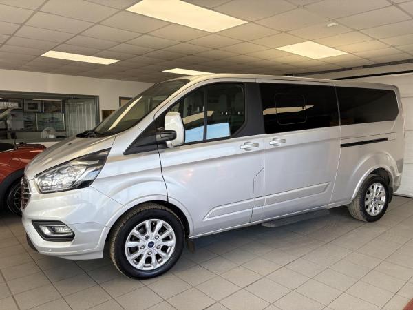 Ford Tourneo Custom 2.0 310 EcoBlue Titanium Minibus Double Cab 5dr Diesel Manual L2 Euro 6 (s/s) (130 ps)