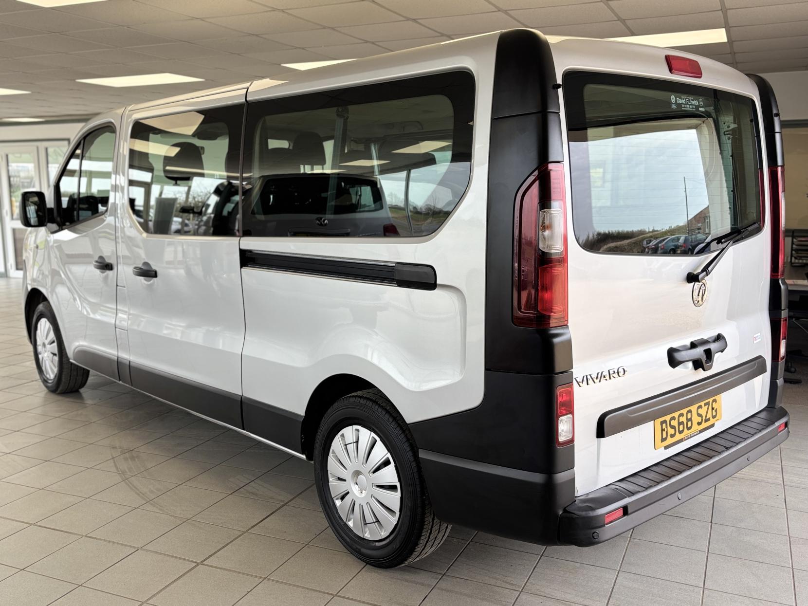 Vauxhall Vivaro 1.6 CDTi 2900 Combi Van Double Cab 5dr Diesel Manual L2 H1 Euro 6 (s/s) (9 Seat) (120 ps)