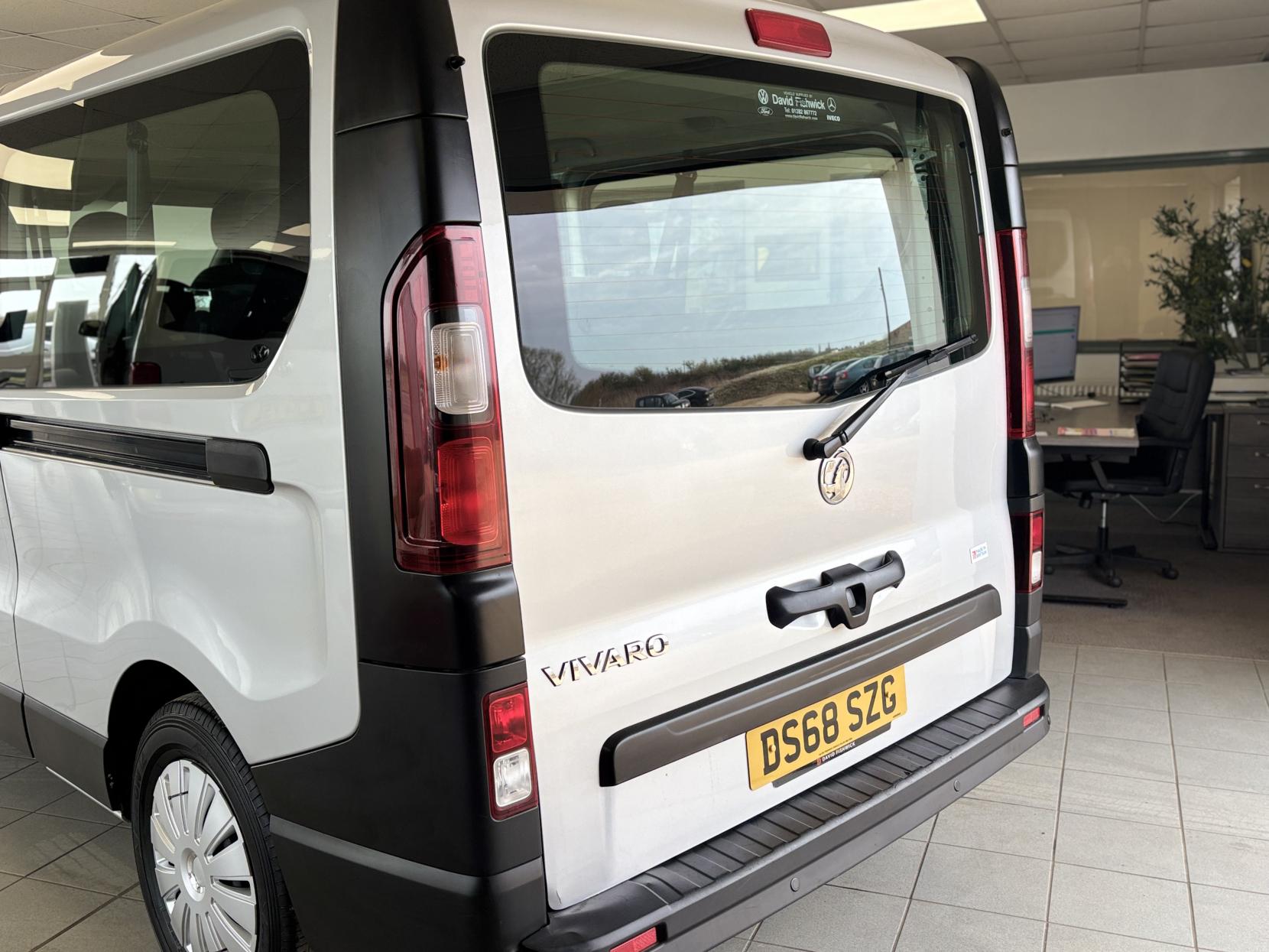 Vauxhall Vivaro 1.6 CDTi 2900 Combi Van Double Cab 5dr Diesel Manual L2 H1 Euro 6 (s/s) (9 Seat) (120 ps)