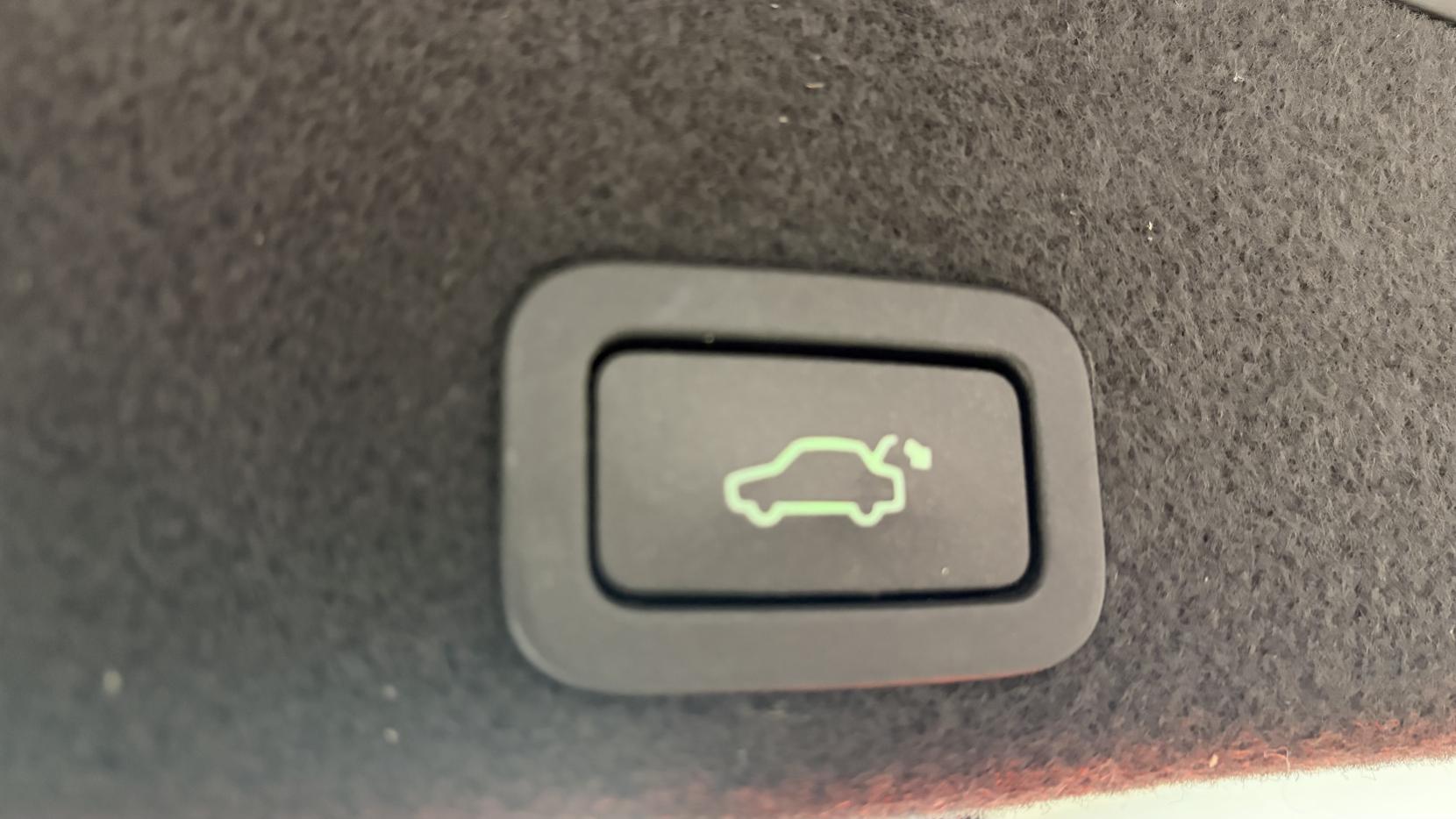 Volvo XC60 2.0 D4 SE Nav SUV 5dr Diesel Manual Euro 6 (s/s) (190 ps)