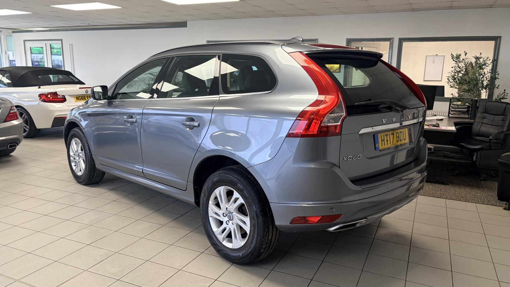 Volvo XC60 2.0 D4 SE Nav SUV 5dr Diesel Manual Euro 6 (s/s) (190 ps)