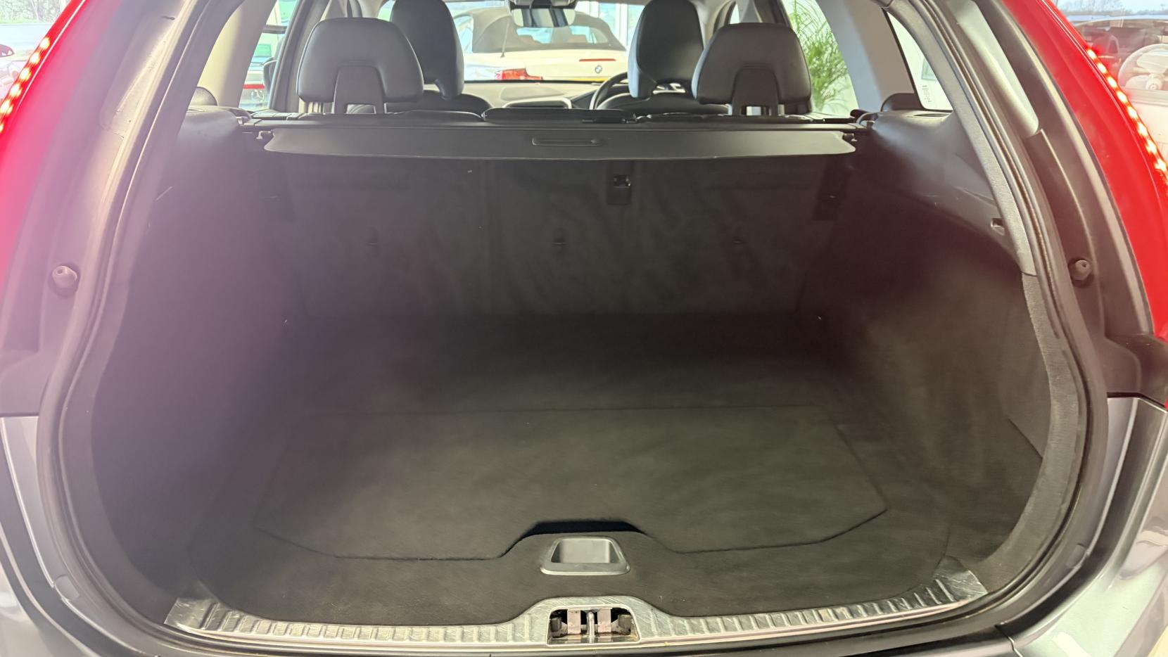 Volvo XC60 2.0 D4 SE Nav SUV 5dr Diesel Manual Euro 6 (s/s) (190 ps)