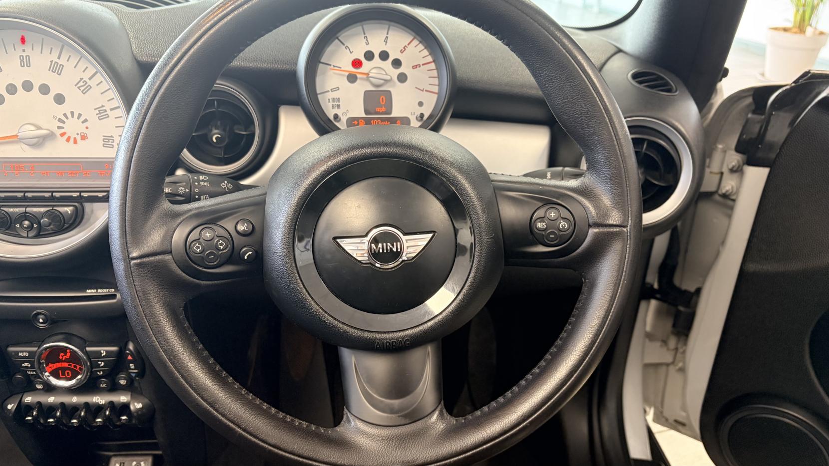 MINI Convertible 1.6 Cooper D Convertible 2dr Diesel Manual Euro 5 (s/s) (112 ps)