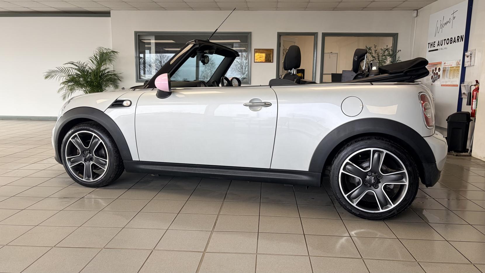 MINI Convertible 1.6 Cooper D Convertible 2dr Diesel Manual Euro 5 (s/s) (112 ps)