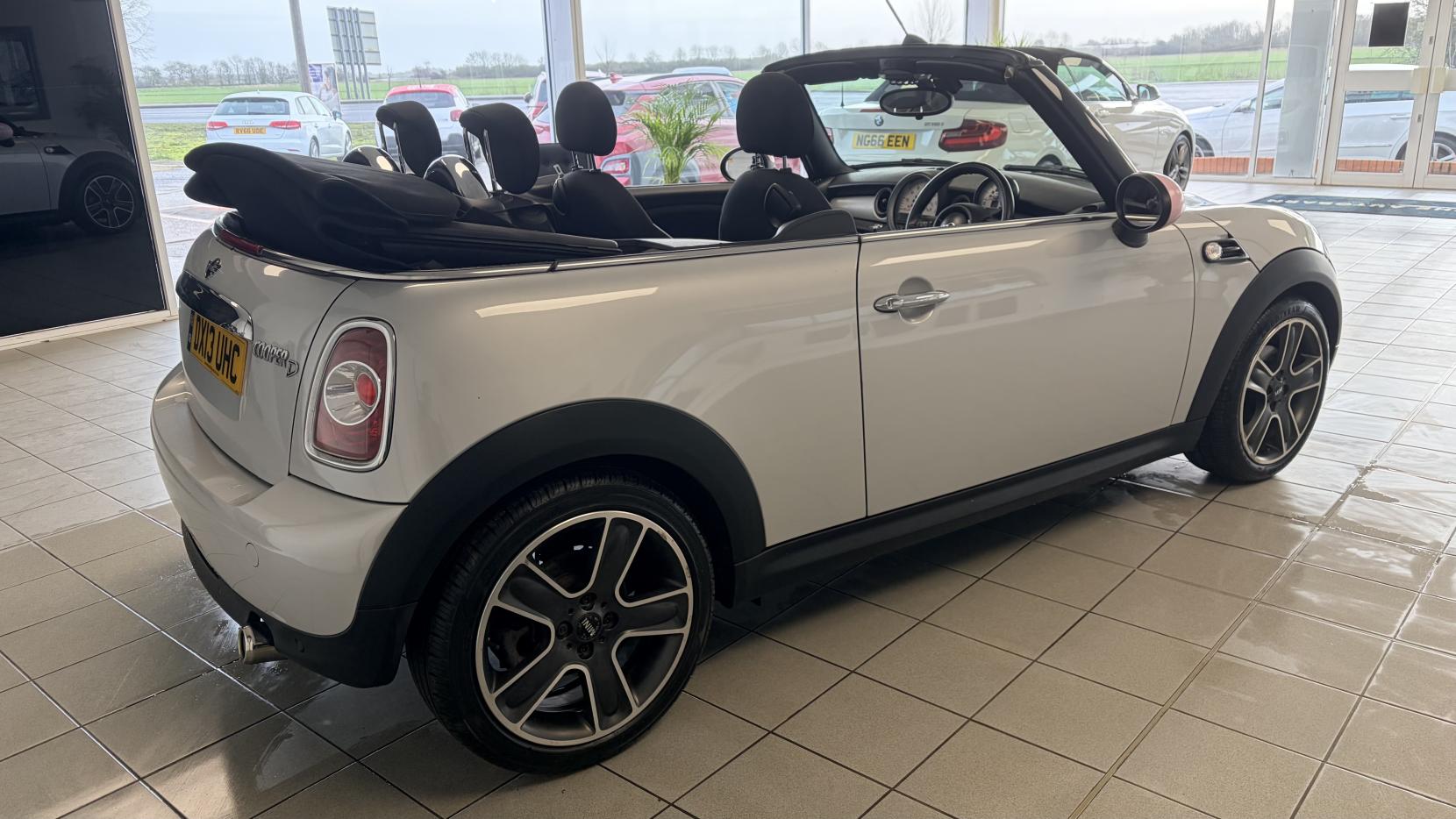 MINI Convertible 1.6 Cooper D Convertible 2dr Diesel Manual Euro 5 (s/s) (112 ps)