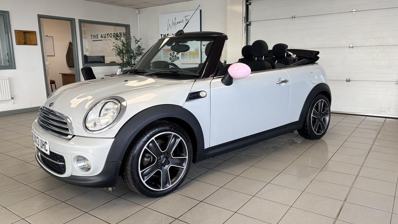 MINI Convertible 1.6 Cooper D Convertible 2dr Diesel Manual Euro 5 (s/s) (112 ps)