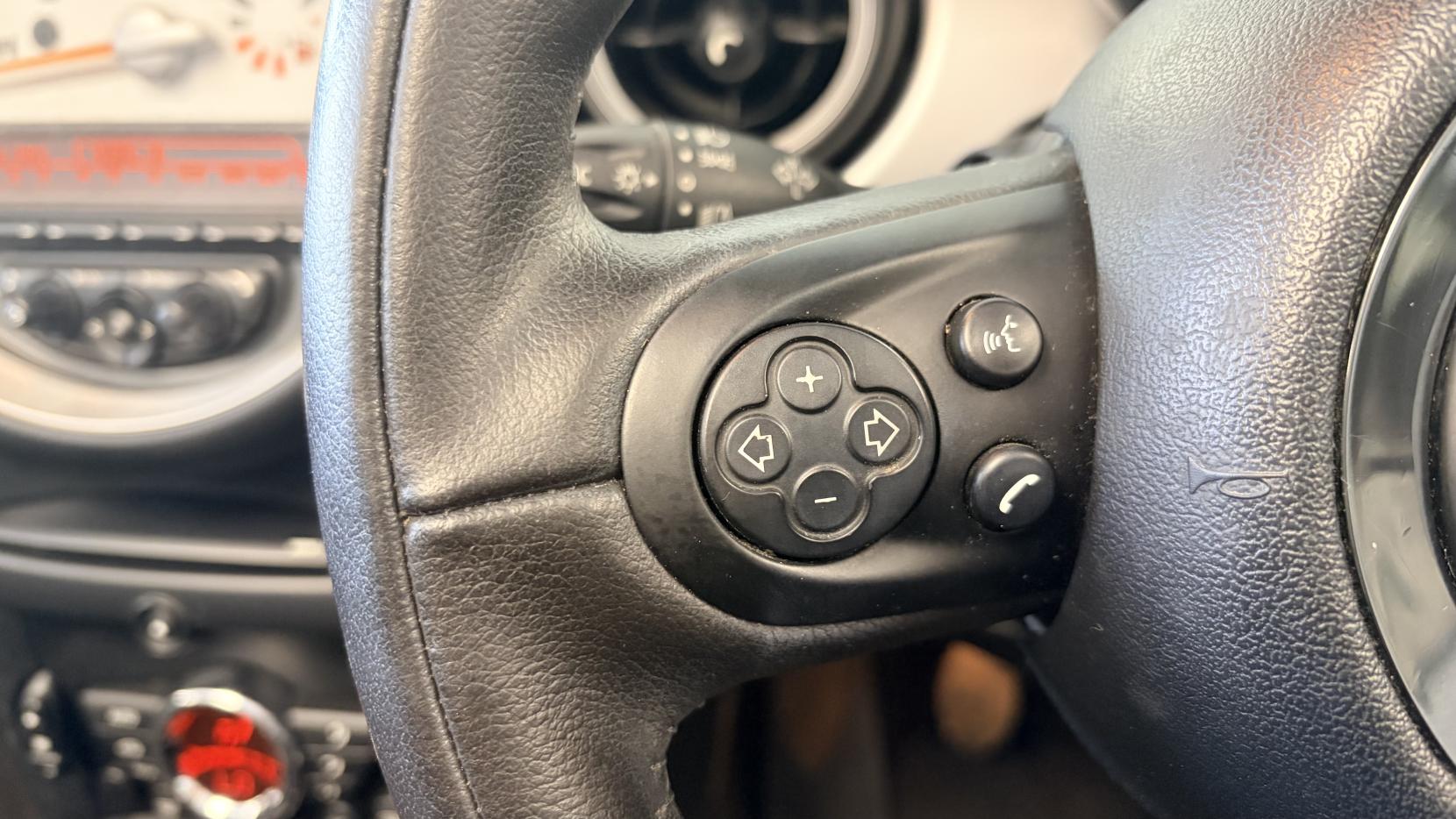 MINI Convertible 1.6 Cooper D Convertible 2dr Diesel Manual Euro 5 (s/s) (112 ps)