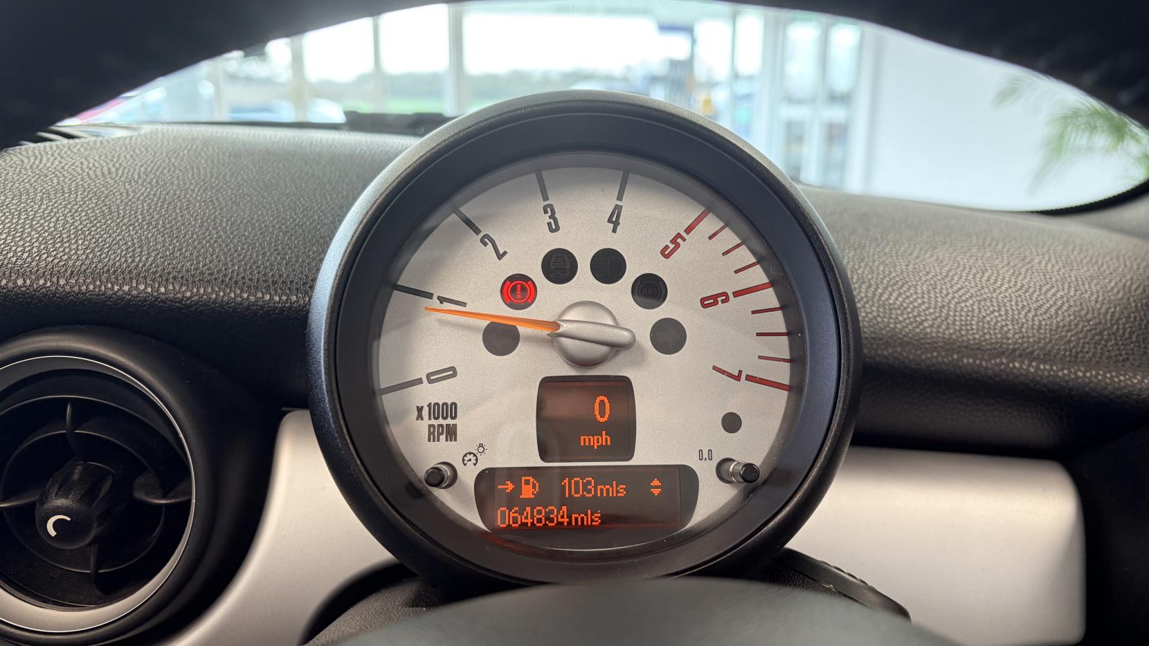 MINI Convertible 1.6 Cooper D Convertible 2dr Diesel Manual Euro 5 (s/s) (112 ps)