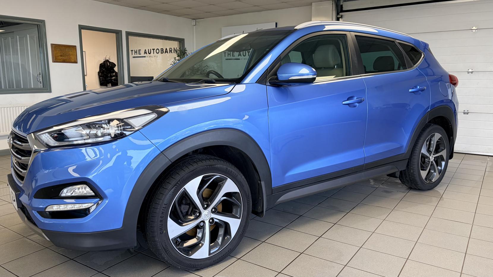 Hyundai TUCSON 2.0 CRDi Premium SUV 5dr Diesel Manual 4WD Euro 6 (136 ps)