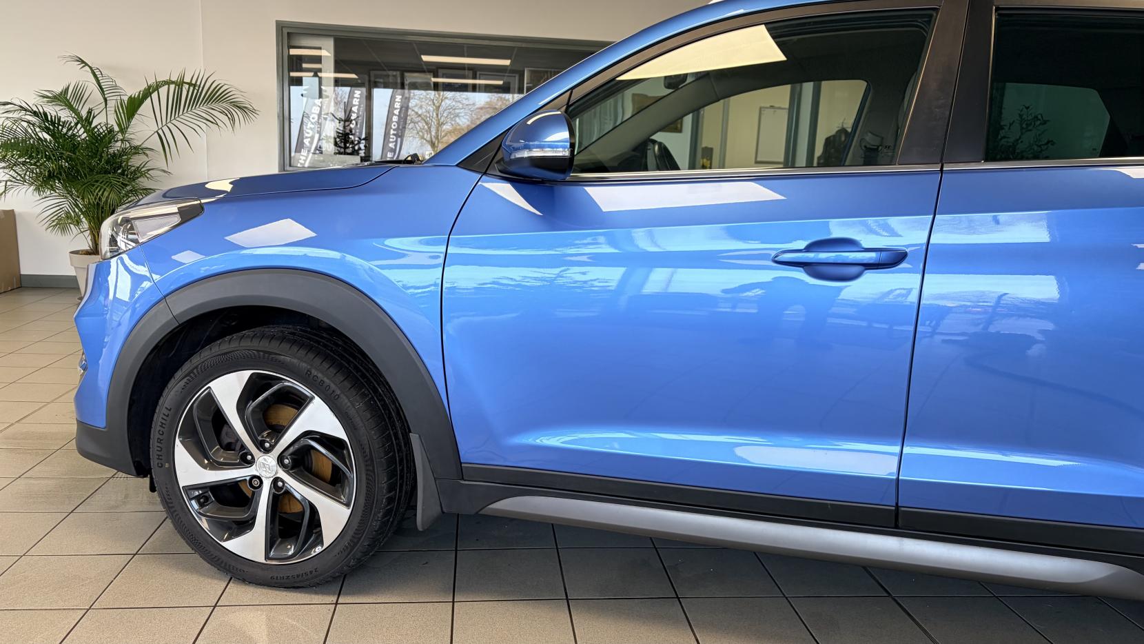 Hyundai TUCSON 2.0 CRDi Premium SUV 5dr Diesel Manual 4WD Euro 6 (136 ps)