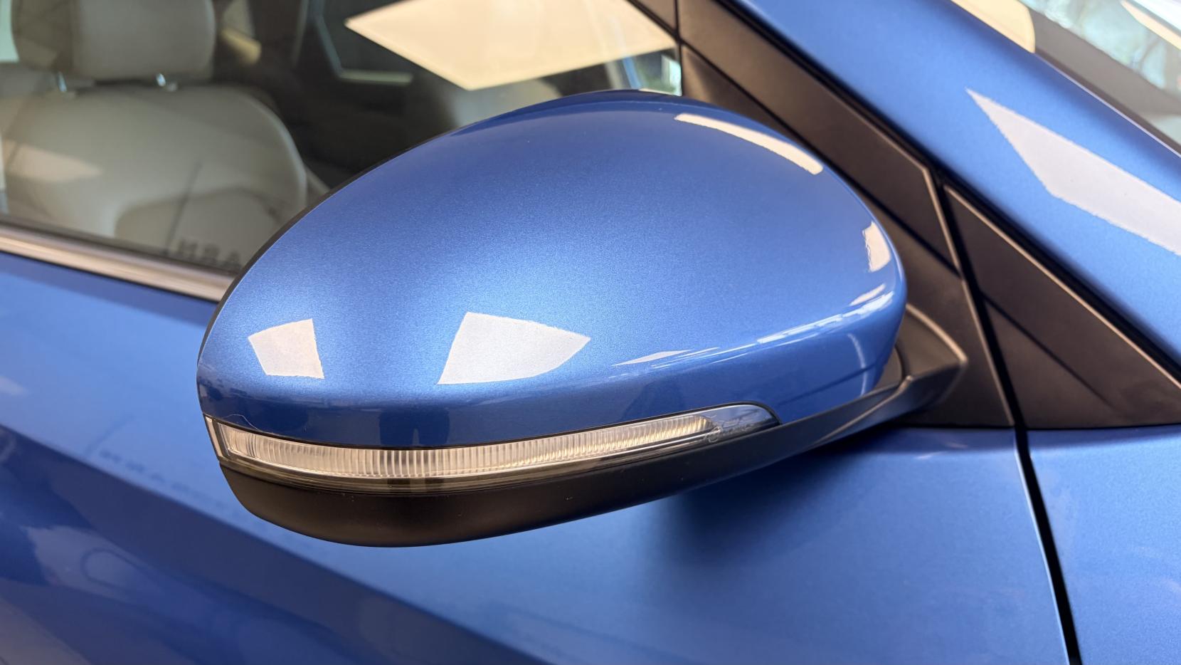 Hyundai TUCSON 2.0 CRDi Premium SUV 5dr Diesel Manual 4WD Euro 6 (136 ps)