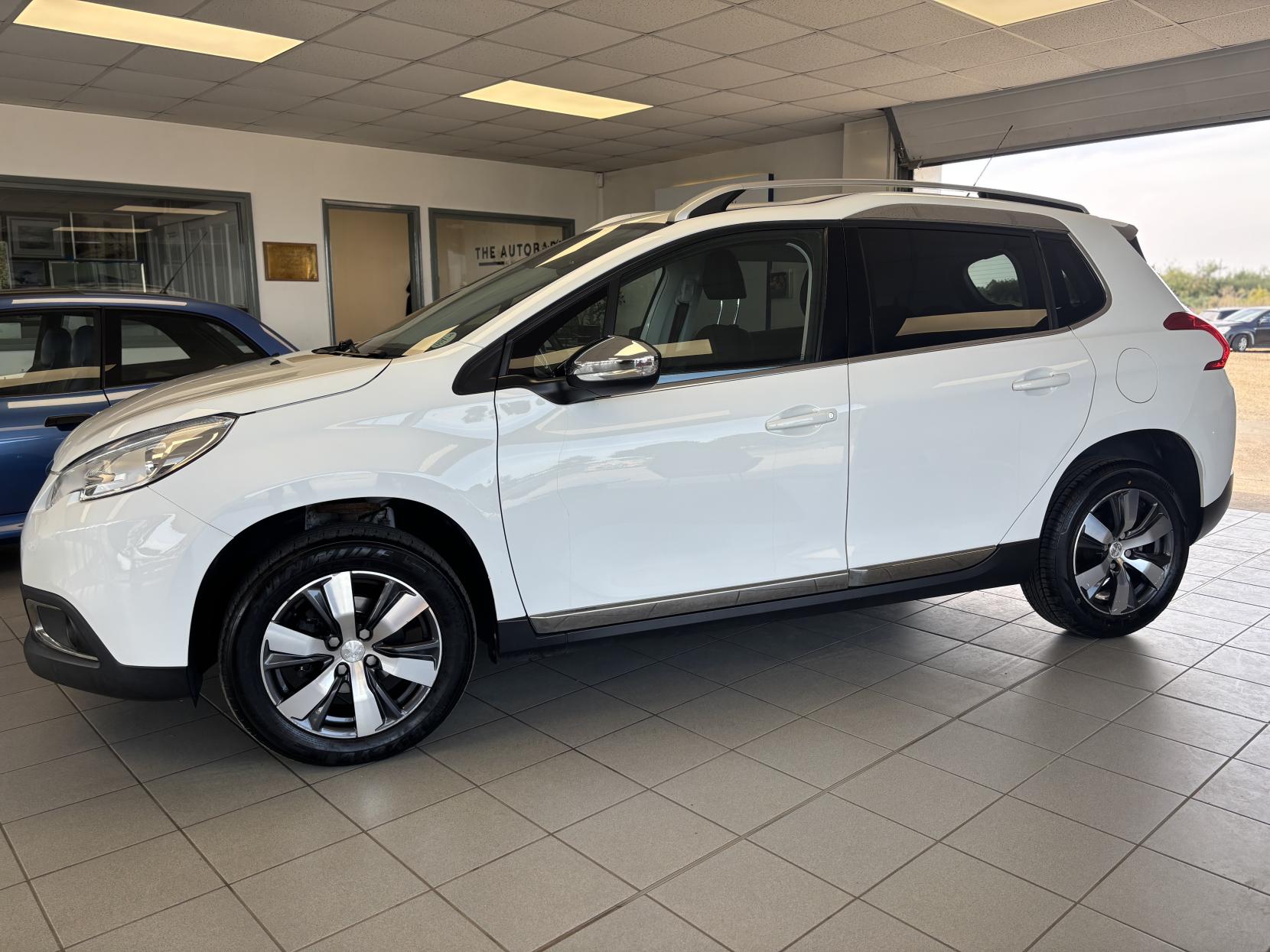 Peugeot 2008 1.6 BlueHDi Allure SUV 5dr Diesel Manual Euro 6 (s/s) (100 ps)