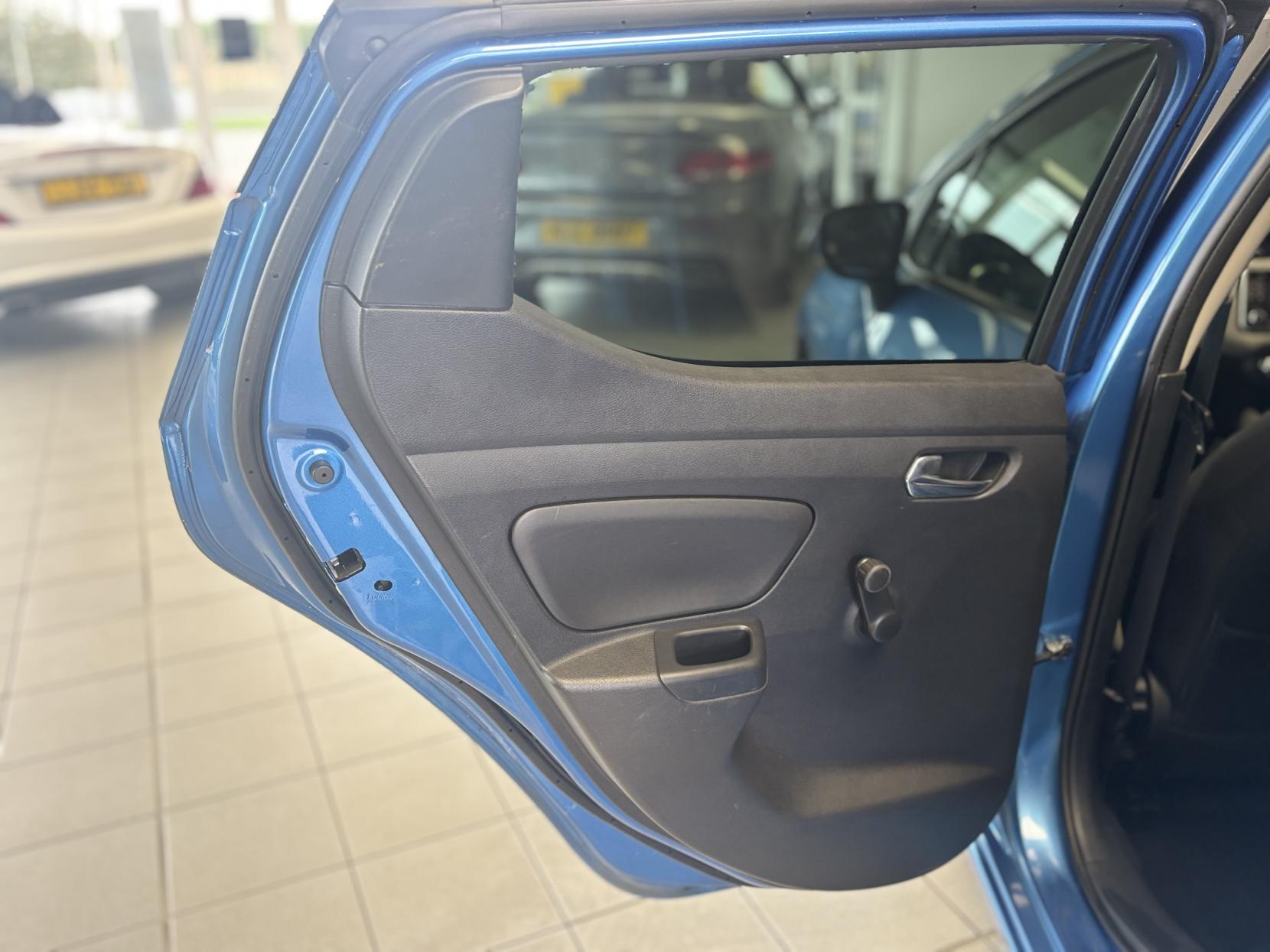 Nissan Micra 0.9 IG-T N-Connecta Hatchback 5dr Petrol Manual Euro 6 (s/s) (90 ps)