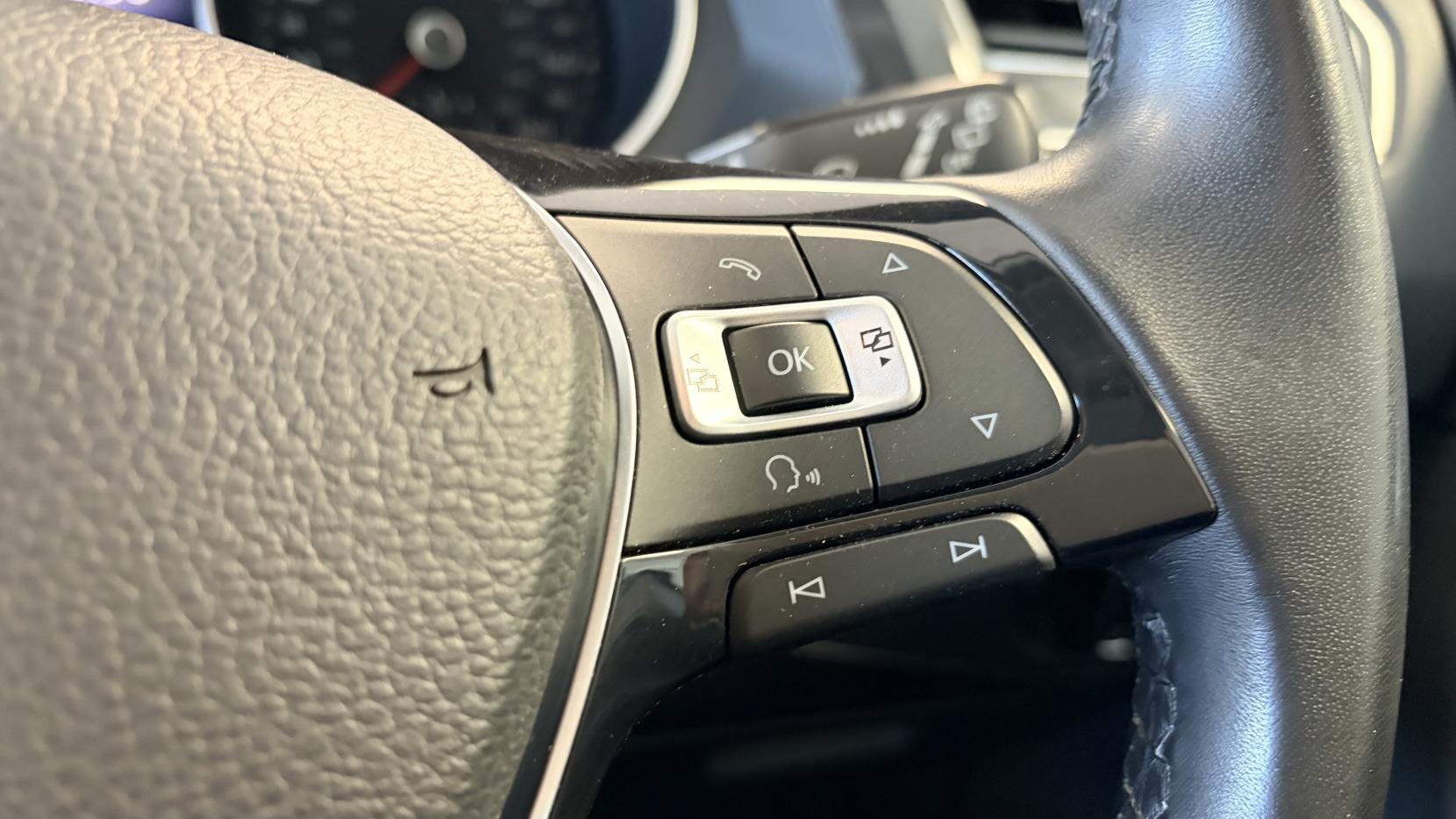 Volkswagen Tiguan 2.0 TDI SE Navigation SUV 5dr Diesel Manual Euro 6 (s/s) (150 ps)