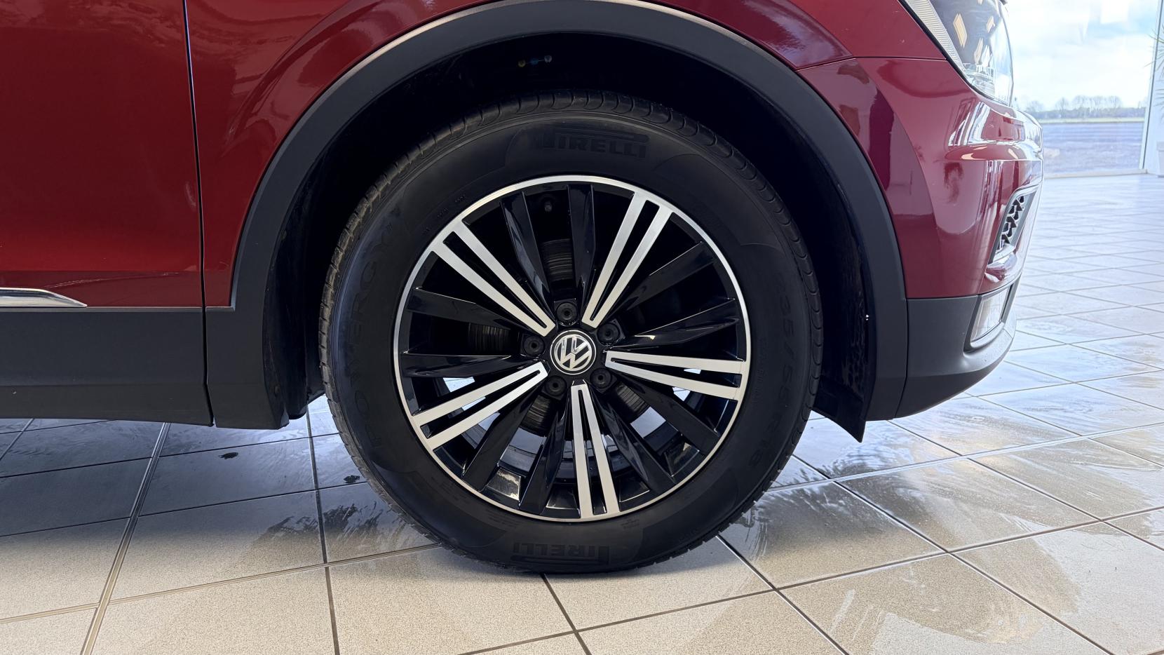 Volkswagen Tiguan 2.0 TDI SE Navigation SUV 5dr Diesel Manual Euro 6 (s/s) (150 ps)