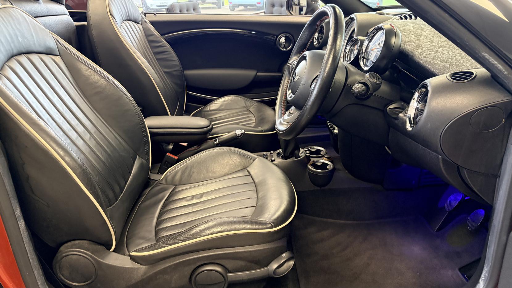 MINI Roadster 1.6 Cooper Convertible 2dr Petrol Manual Euro 6 (s/s) (122 ps)