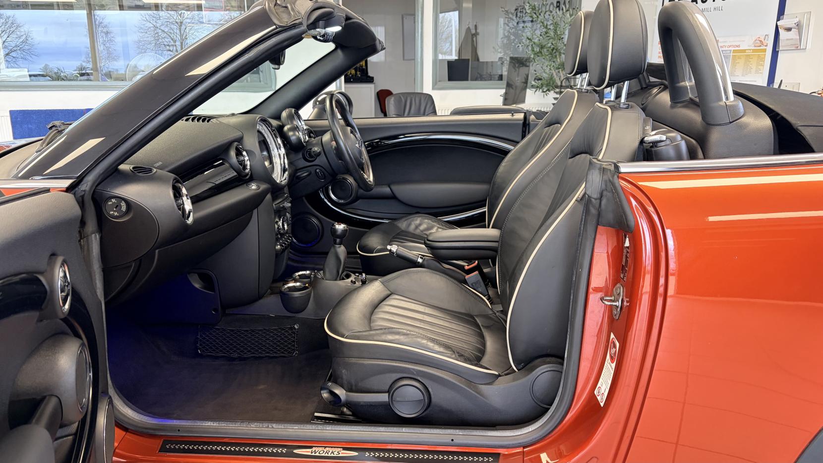 MINI Roadster 1.6 Cooper Convertible 2dr Petrol Manual Euro 6 (s/s) (122 ps)