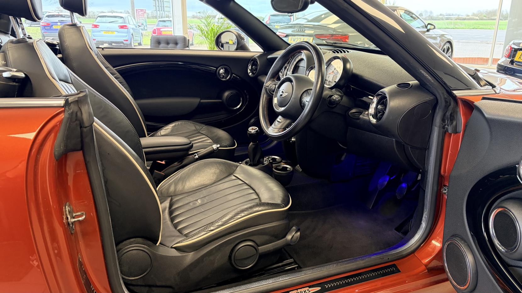 MINI Roadster 1.6 Cooper Convertible 2dr Petrol Manual Euro 6 (s/s) (122 ps)