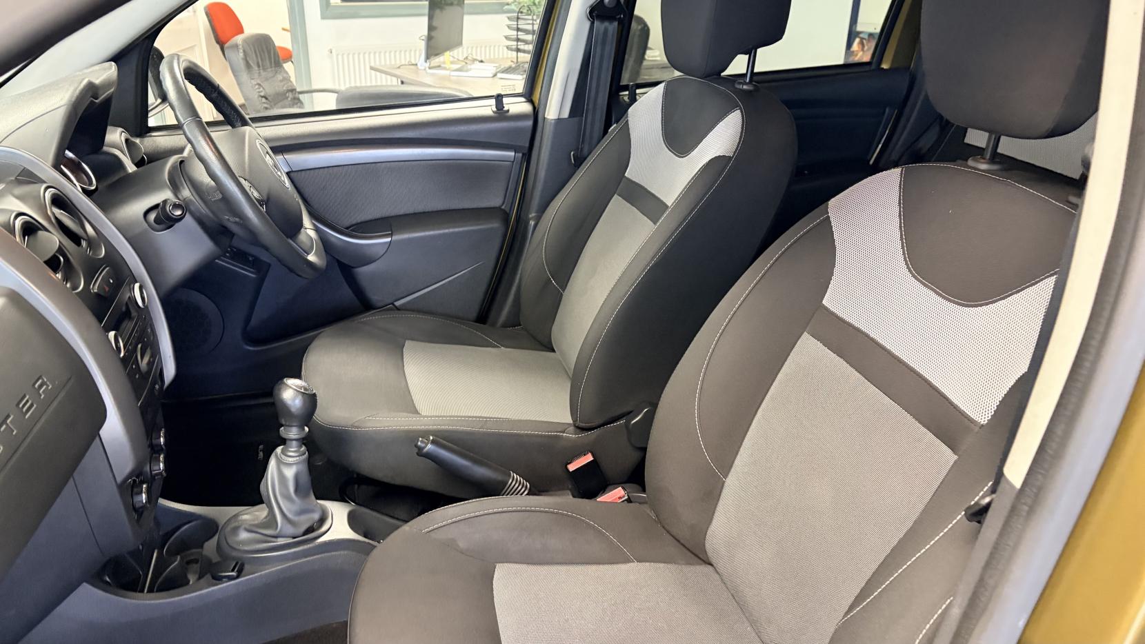 Dacia Duster 1.5 dCi Laureate SUV 5dr Diesel Manual Euro 6 (s/s) (110 ps)