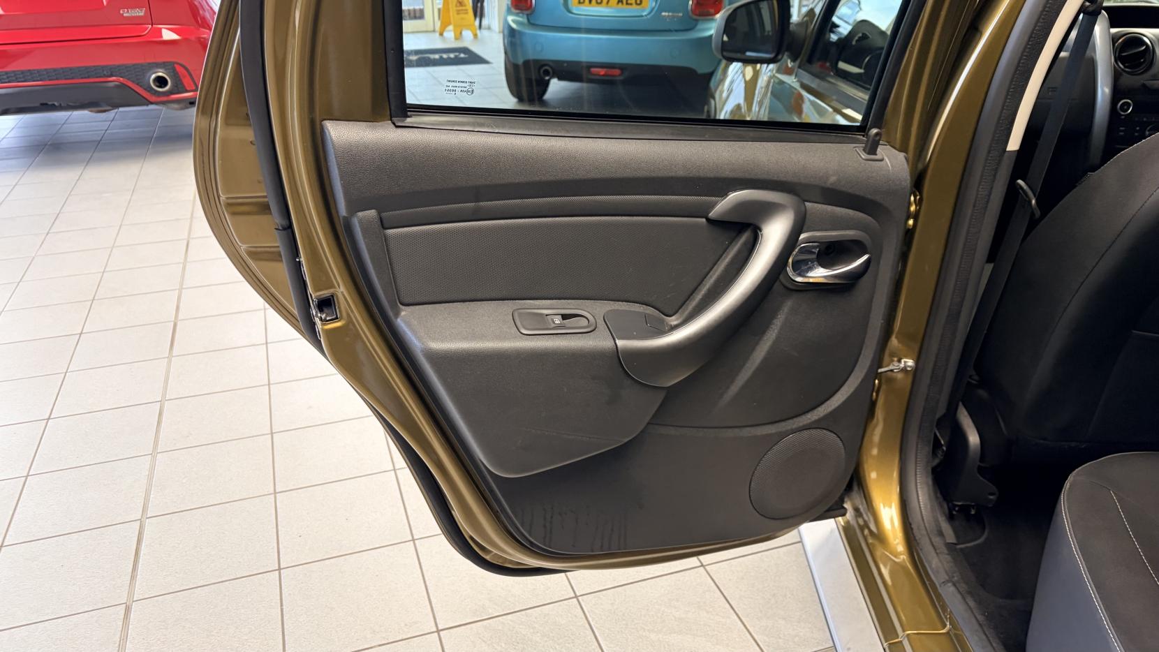 Dacia Duster 1.5 dCi Laureate SUV 5dr Diesel Manual Euro 6 (s/s) (110 ps)