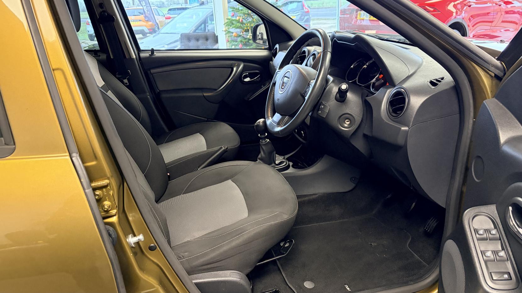 Dacia Duster 1.5 dCi Laureate SUV 5dr Diesel Manual Euro 6 (s/s) (110 ps)