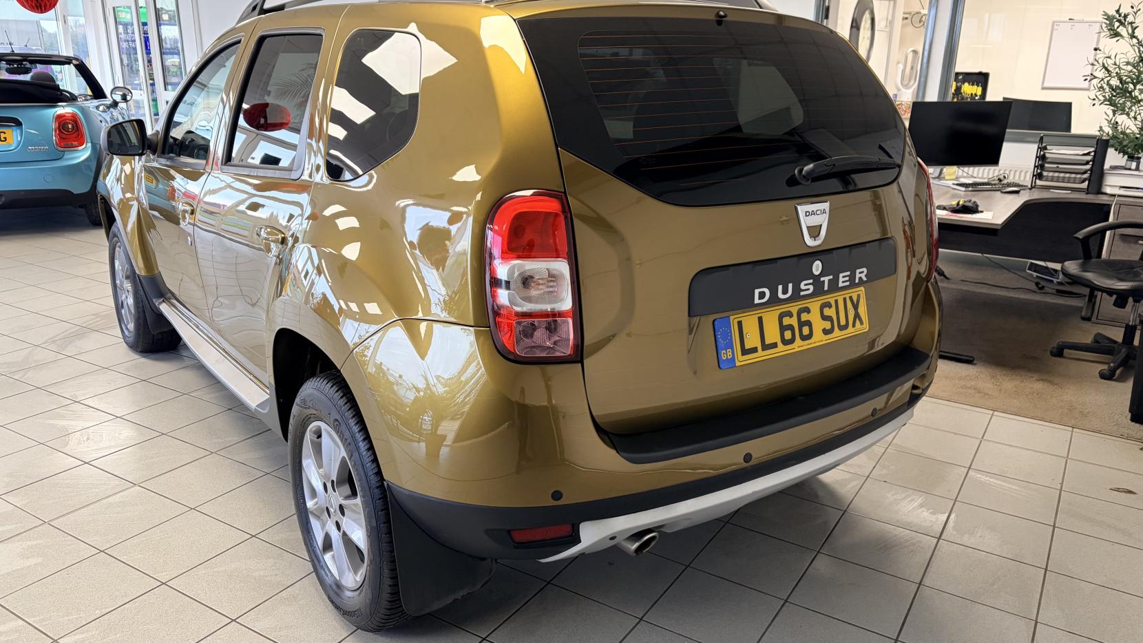 Dacia Duster 1.5 dCi Laureate SUV 5dr Diesel Manual Euro 6 (s/s) (110 ps)