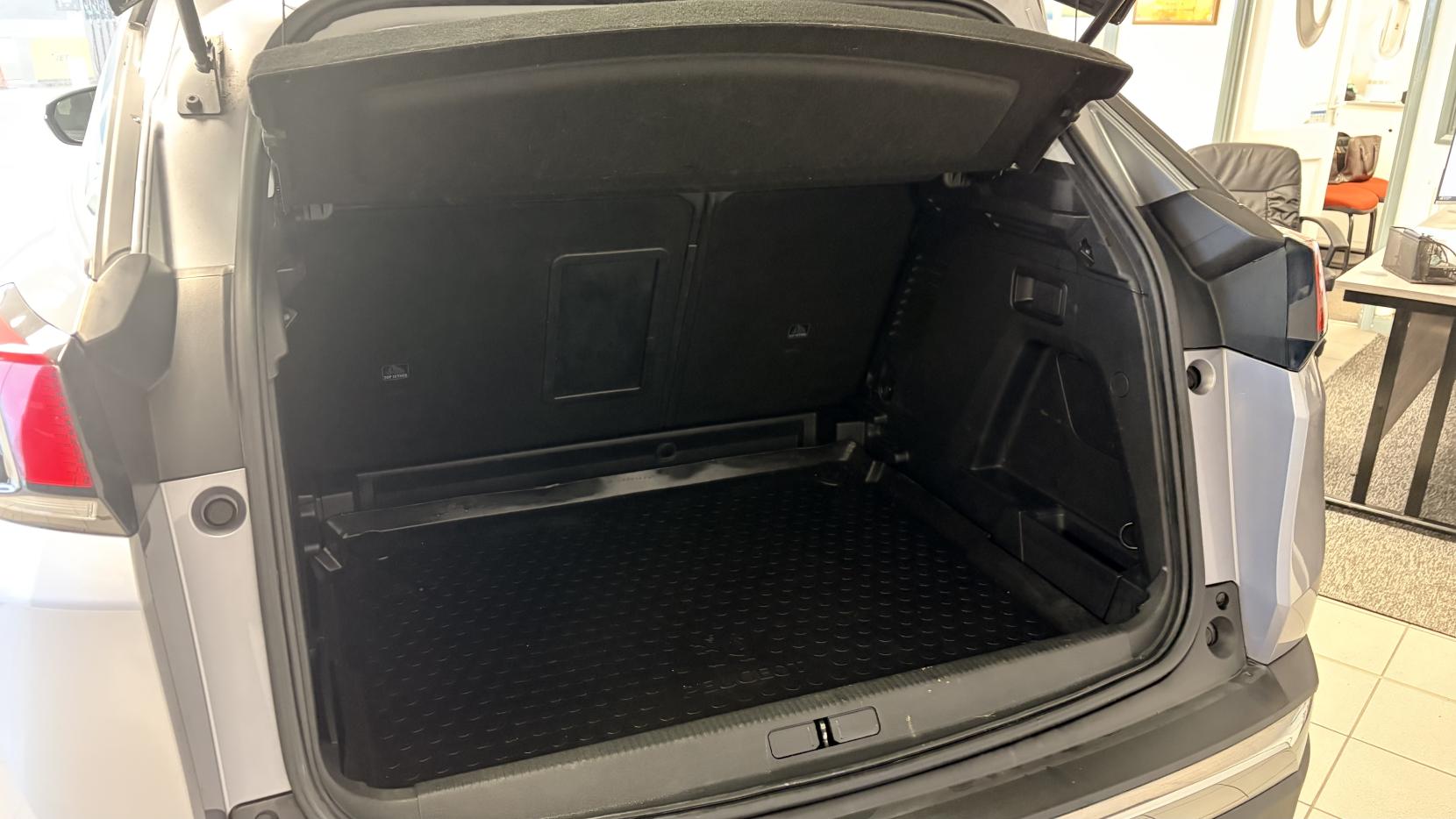 Peugeot 3008 1.5 BlueHDi Allure SUV 5dr Diesel EAT Euro 6 (s/s) (130 ps)