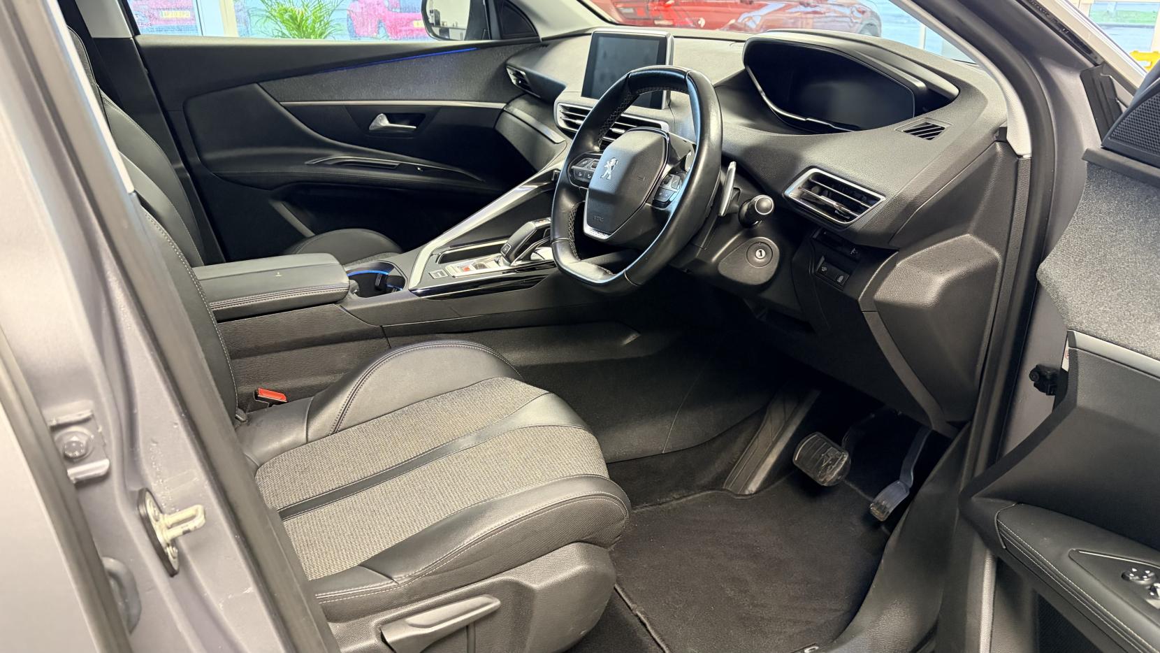 Peugeot 3008 1.5 BlueHDi Allure SUV 5dr Diesel EAT Euro 6 (s/s) (130 ps)