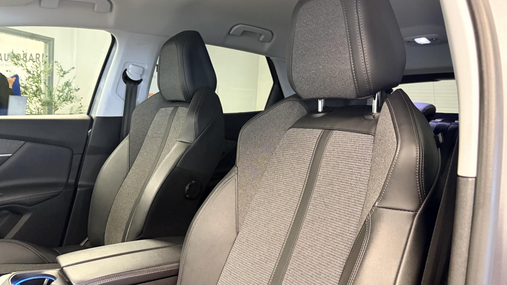 Peugeot 3008 1.5 BlueHDi Allure SUV 5dr Diesel EAT Euro 6 (s/s) (130 ps)