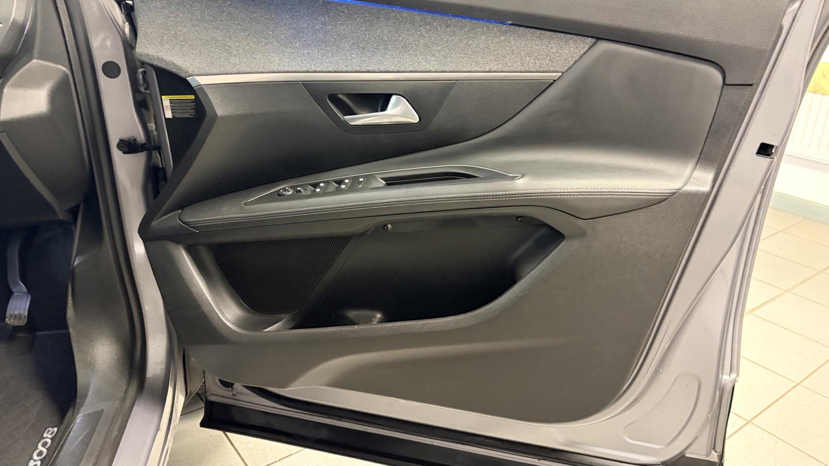 Peugeot 3008 1.5 BlueHDi Allure SUV 5dr Diesel EAT Euro 6 (s/s) (130 ps)