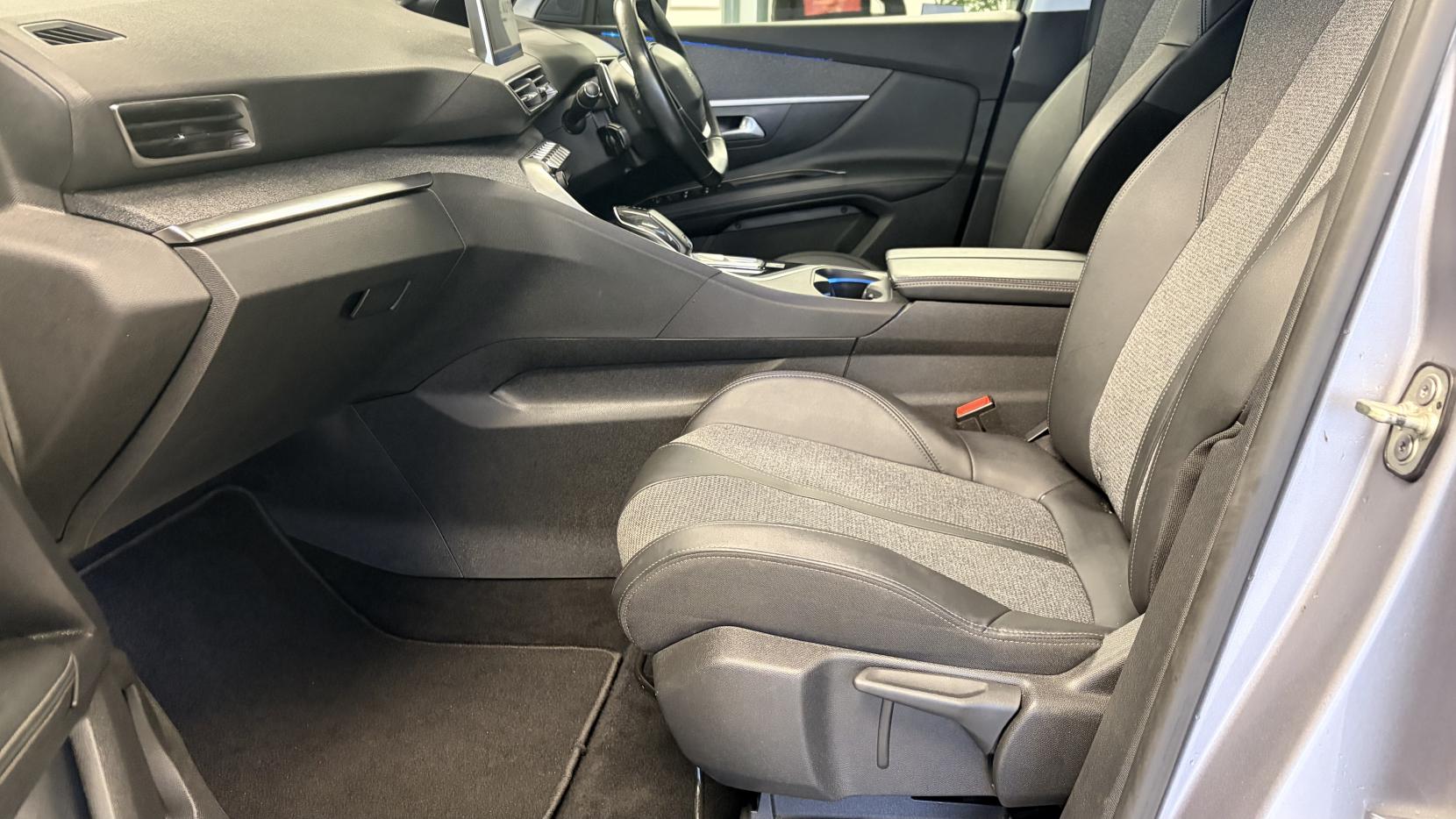 Peugeot 3008 1.5 BlueHDi Allure SUV 5dr Diesel EAT Euro 6 (s/s) (130 ps)