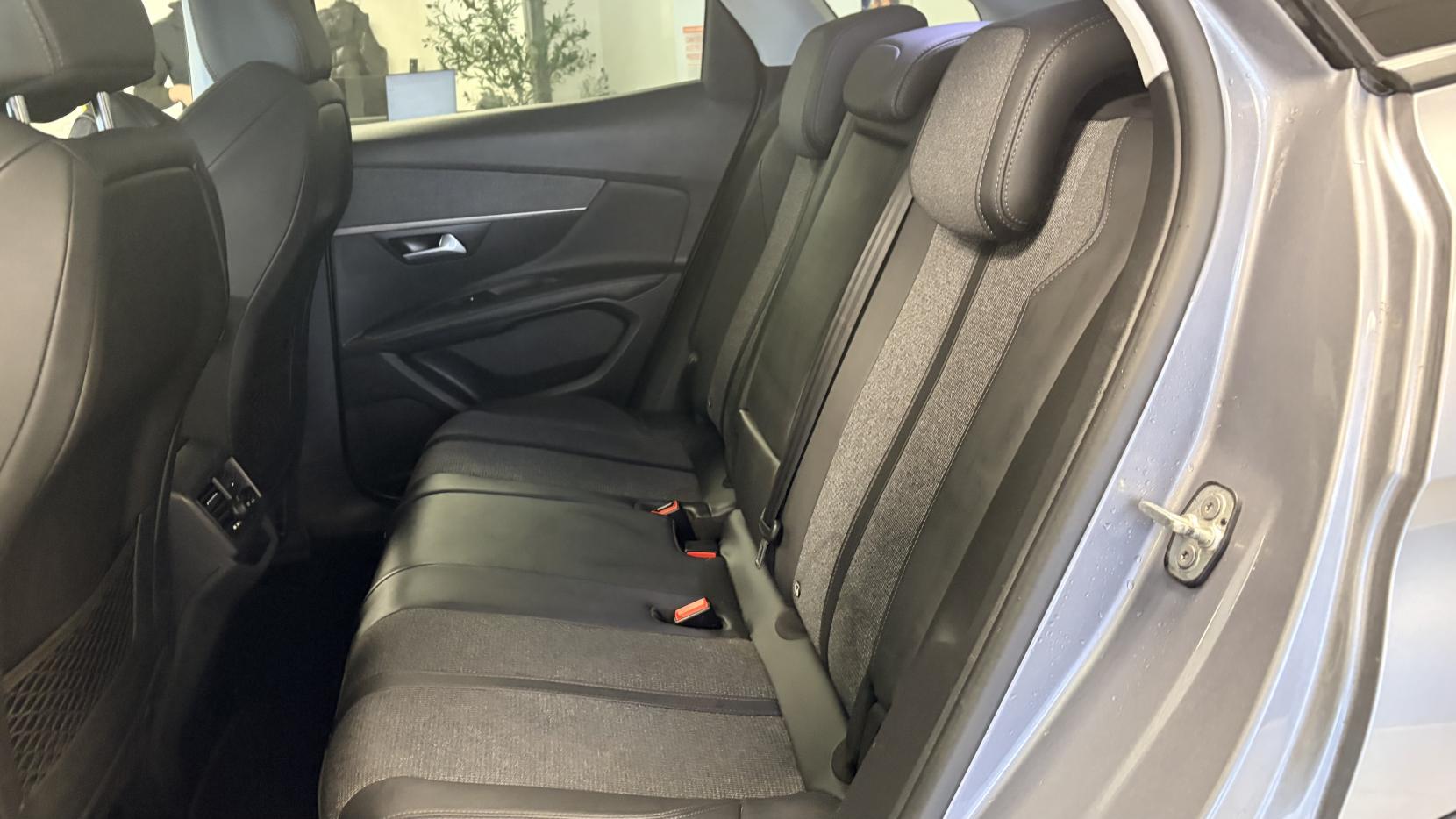 Peugeot 3008 1.5 BlueHDi Allure SUV 5dr Diesel EAT Euro 6 (s/s) (130 ps)