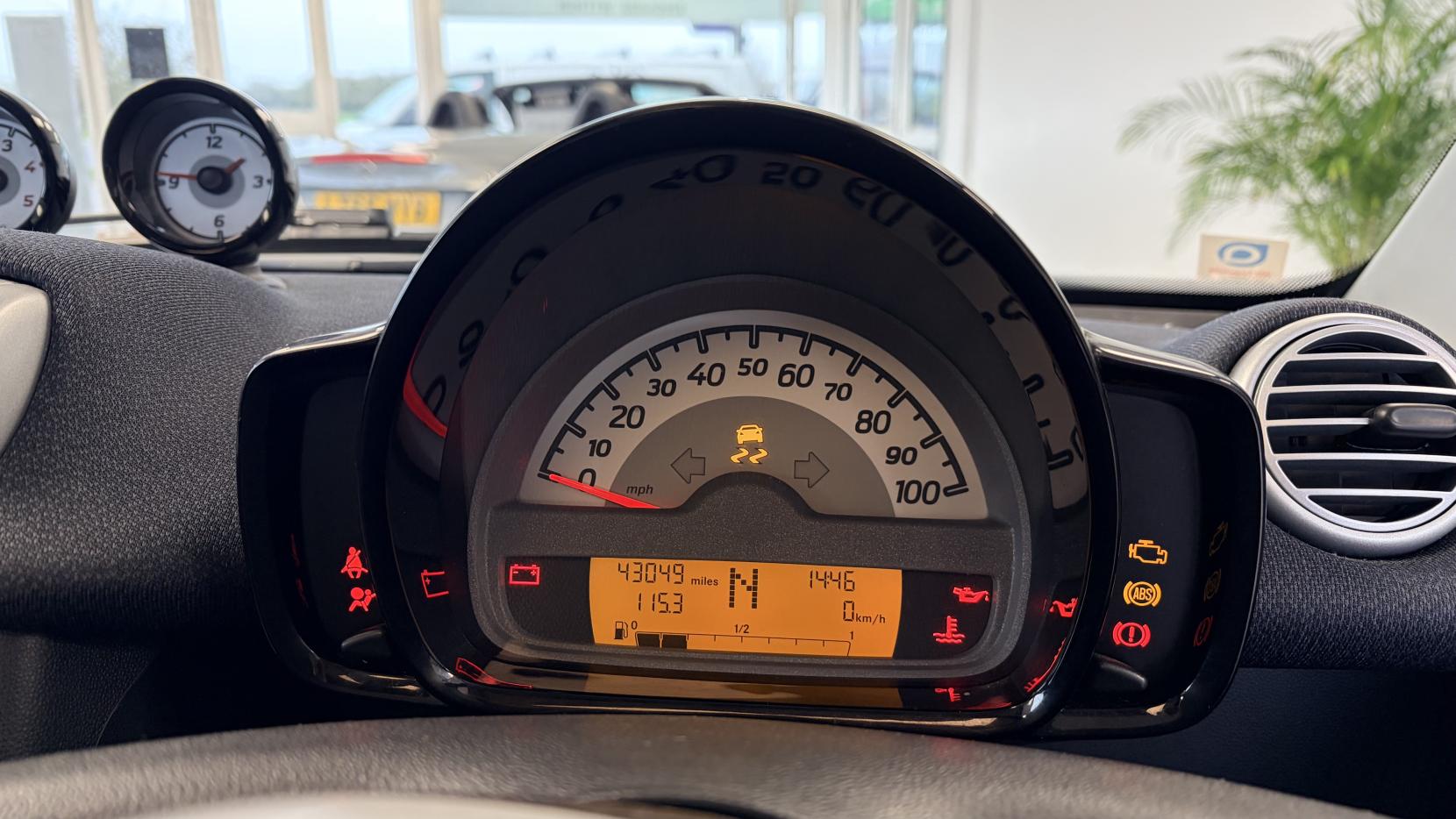 Smart fortwo 0.8 CDI Passion Coupe 2dr Diesel SoftTouch Euro 5 (54 bhp)