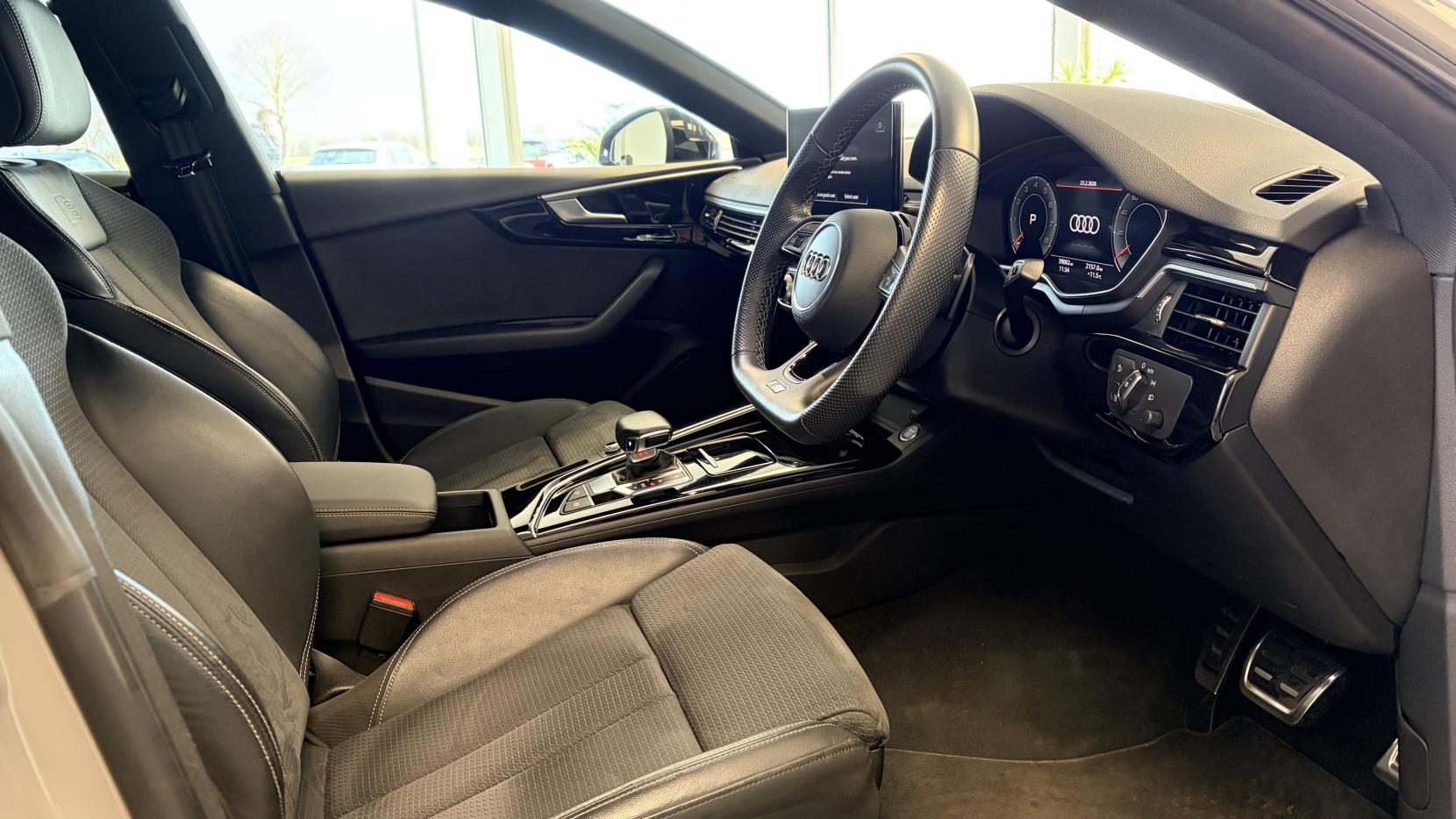 Audi A5 2.0 TFSI 40 Black Edition Sportback 5dr Petrol S Tronic Euro 6 (s/s) (204 ps)