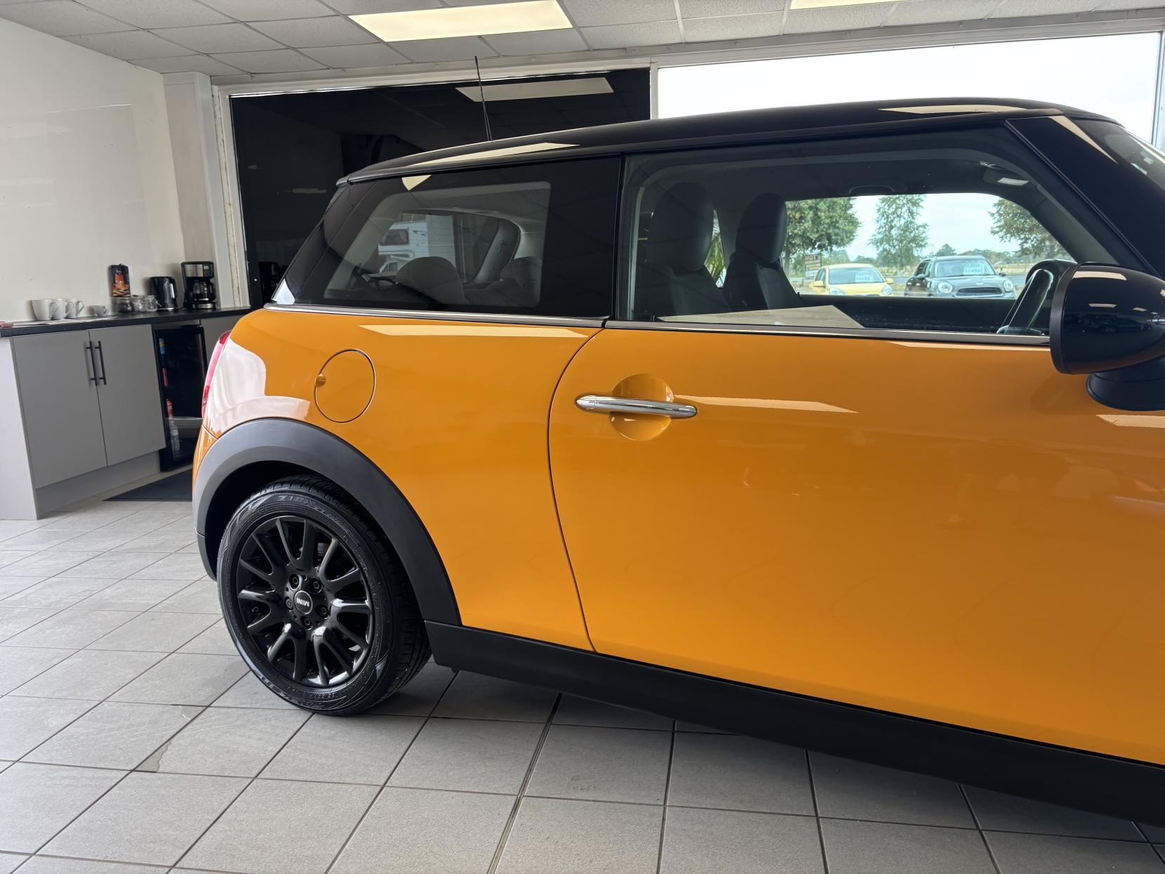 MINI Hatch 1.5 Cooper Hatchback 3dr Petrol Manual Euro 6 (s/s) (136 ps)