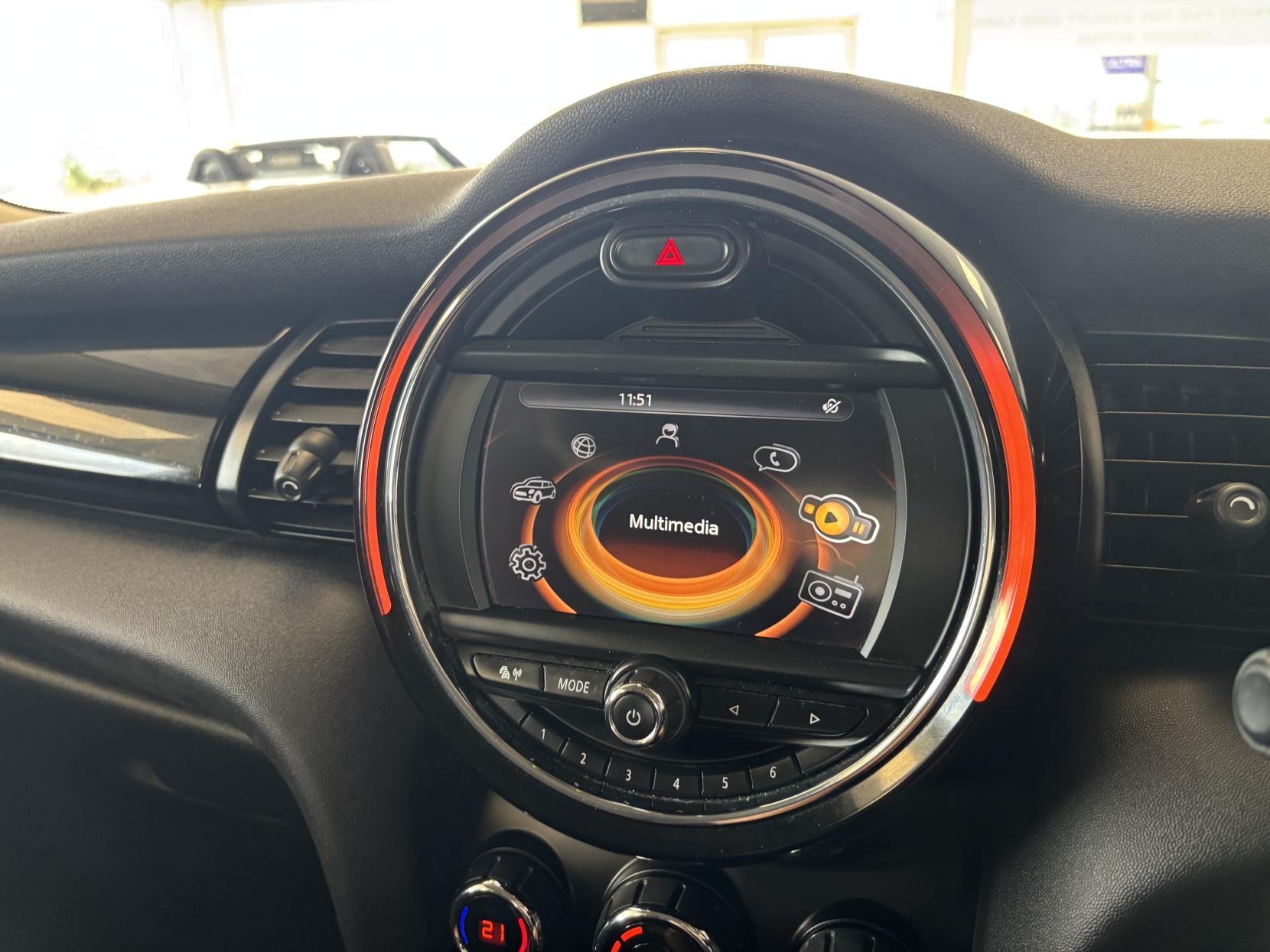 MINI Hatch 1.5 Cooper Hatchback 3dr Petrol Manual Euro 6 (s/s) (136 ps)