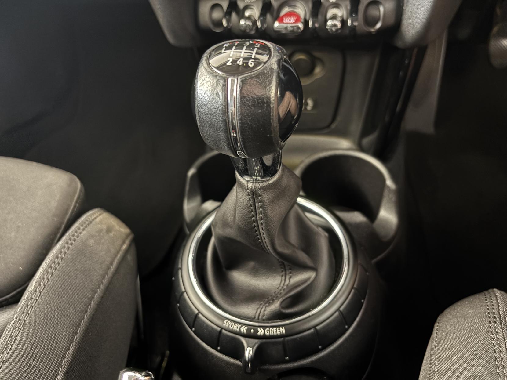 MINI Hatch 1.5 Cooper Hatchback 3dr Petrol Manual Euro 6 (s/s) (136 ps)