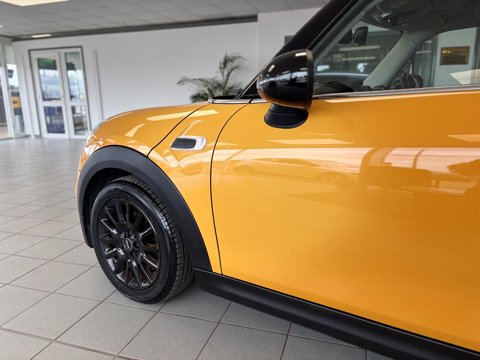 MINI Hatch 1.5 Cooper Hatchback 3dr Petrol Manual Euro 6 (s/s) (136 ps)