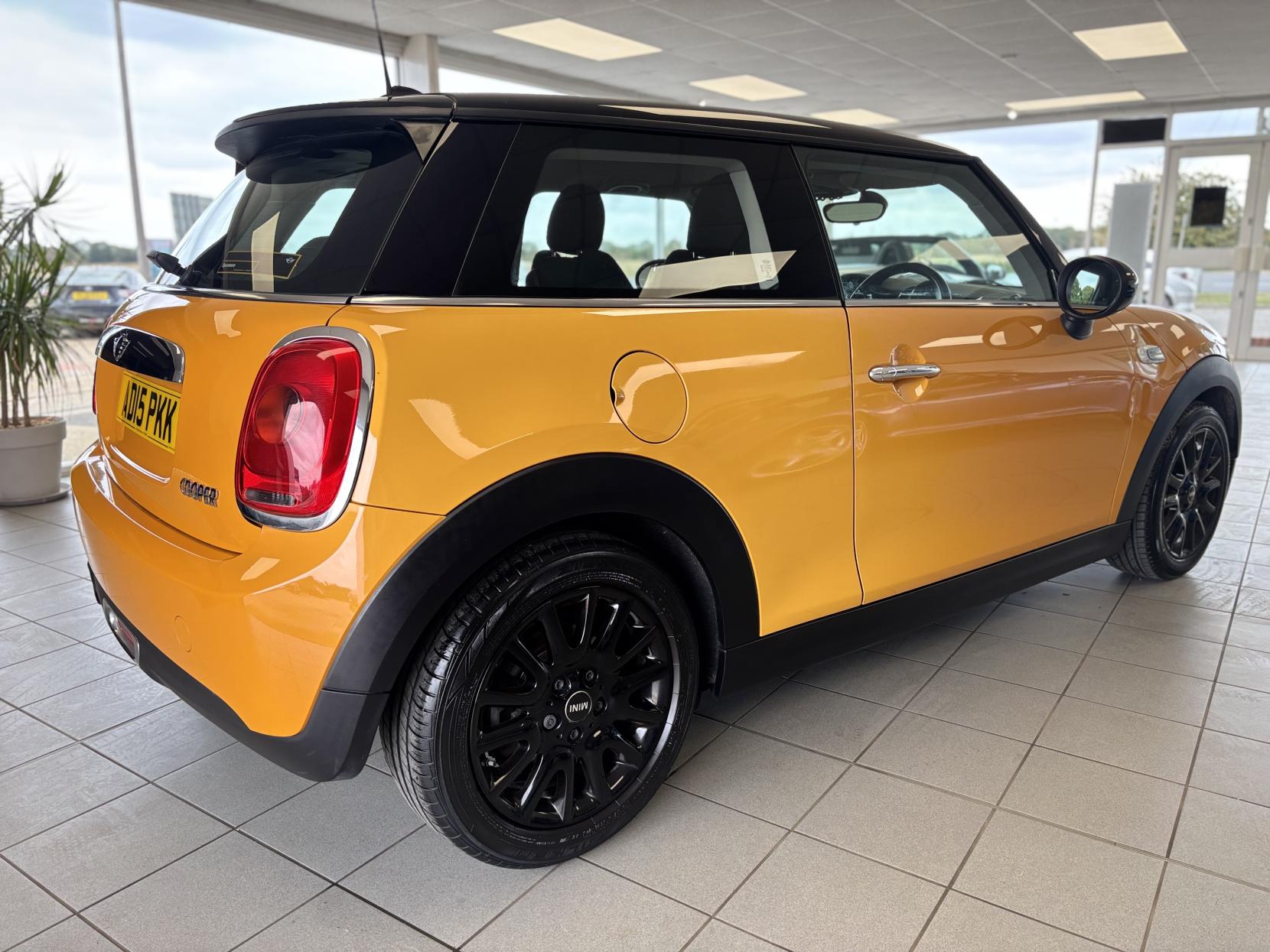 MINI Hatch 1.5 Cooper Hatchback 3dr Petrol Manual Euro 6 (s/s) (136 ps)