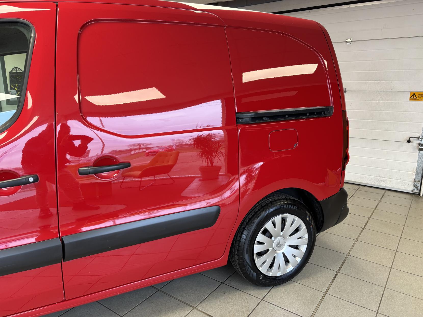 Citroen Berlingo 1.6 BlueHDi 625 Enterprise Panel Van 5dr Diesel Manual L1 (112 g/km, 75 bhp)