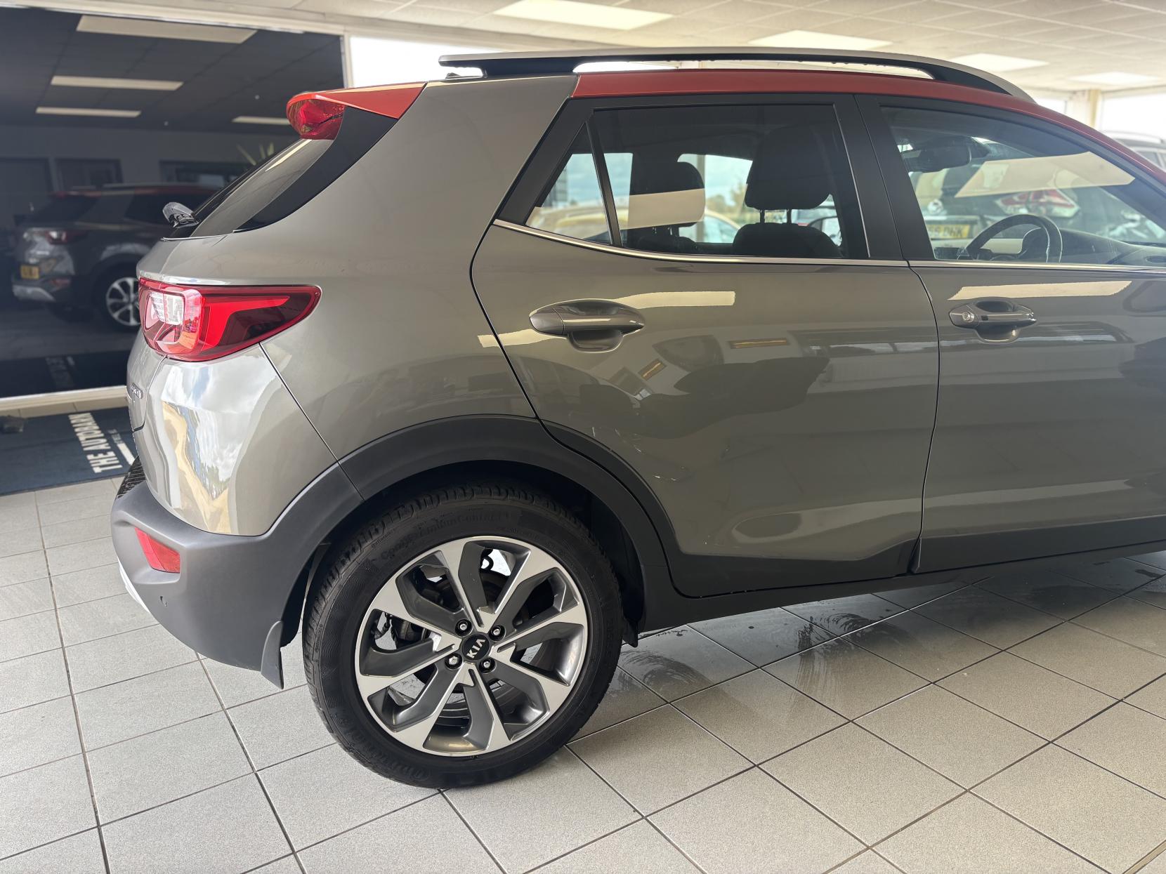 Kia Stonic 1.6 CRDi First Edition SUV 5dr Diesel Manual Euro 6 (s/s) (108 bhp)