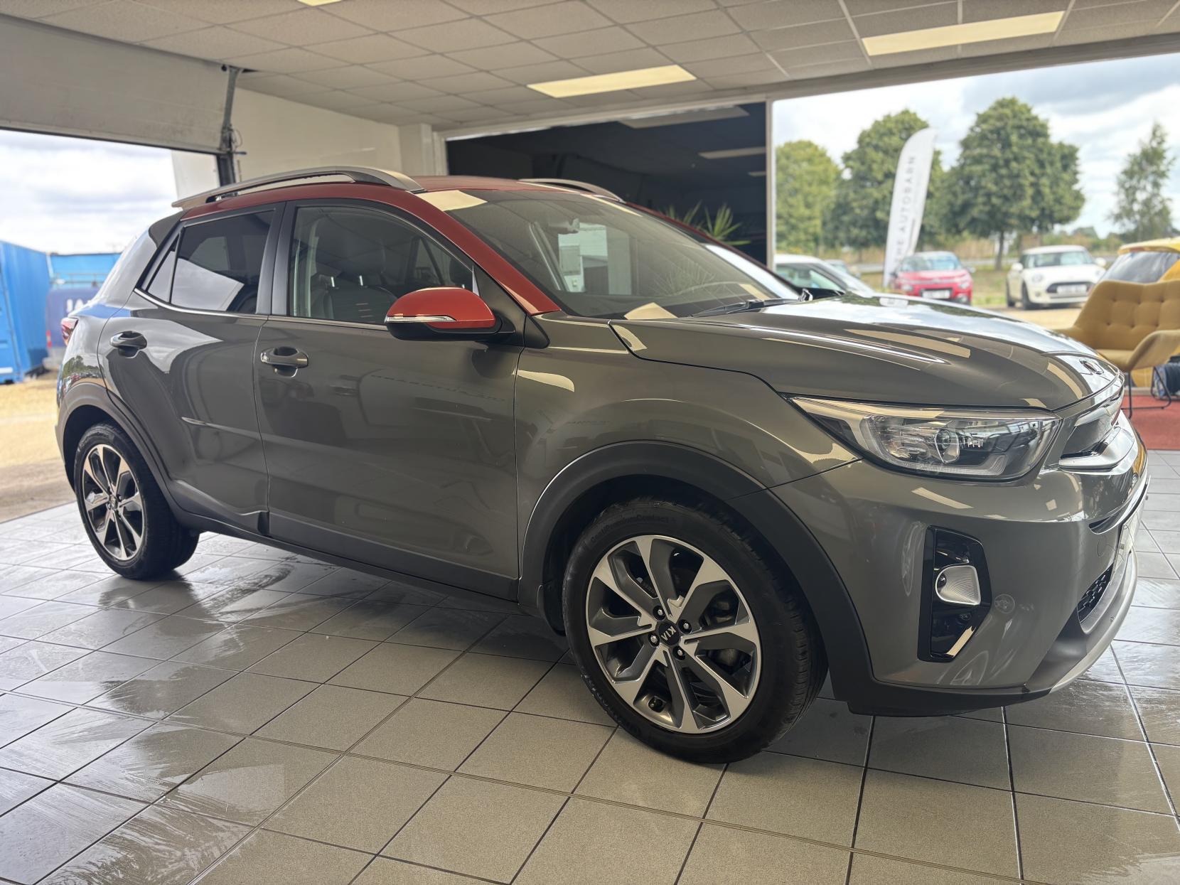 Kia Stonic 1.6 CRDi First Edition SUV 5dr Diesel Manual Euro 6 (s/s) (108 bhp)