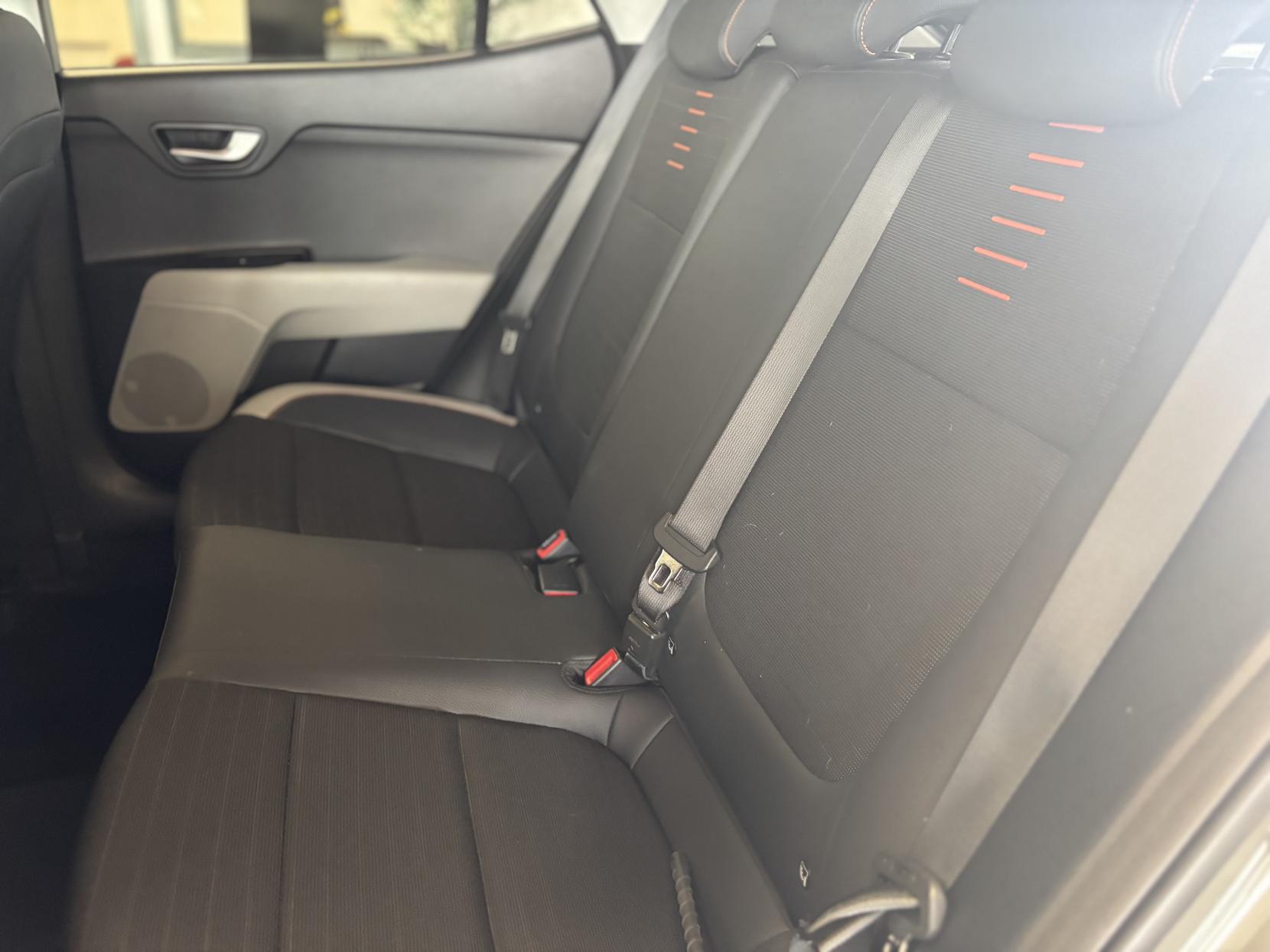 Kia Stonic 1.6 CRDi First Edition SUV 5dr Diesel Manual Euro 6 (s/s) (108 bhp)